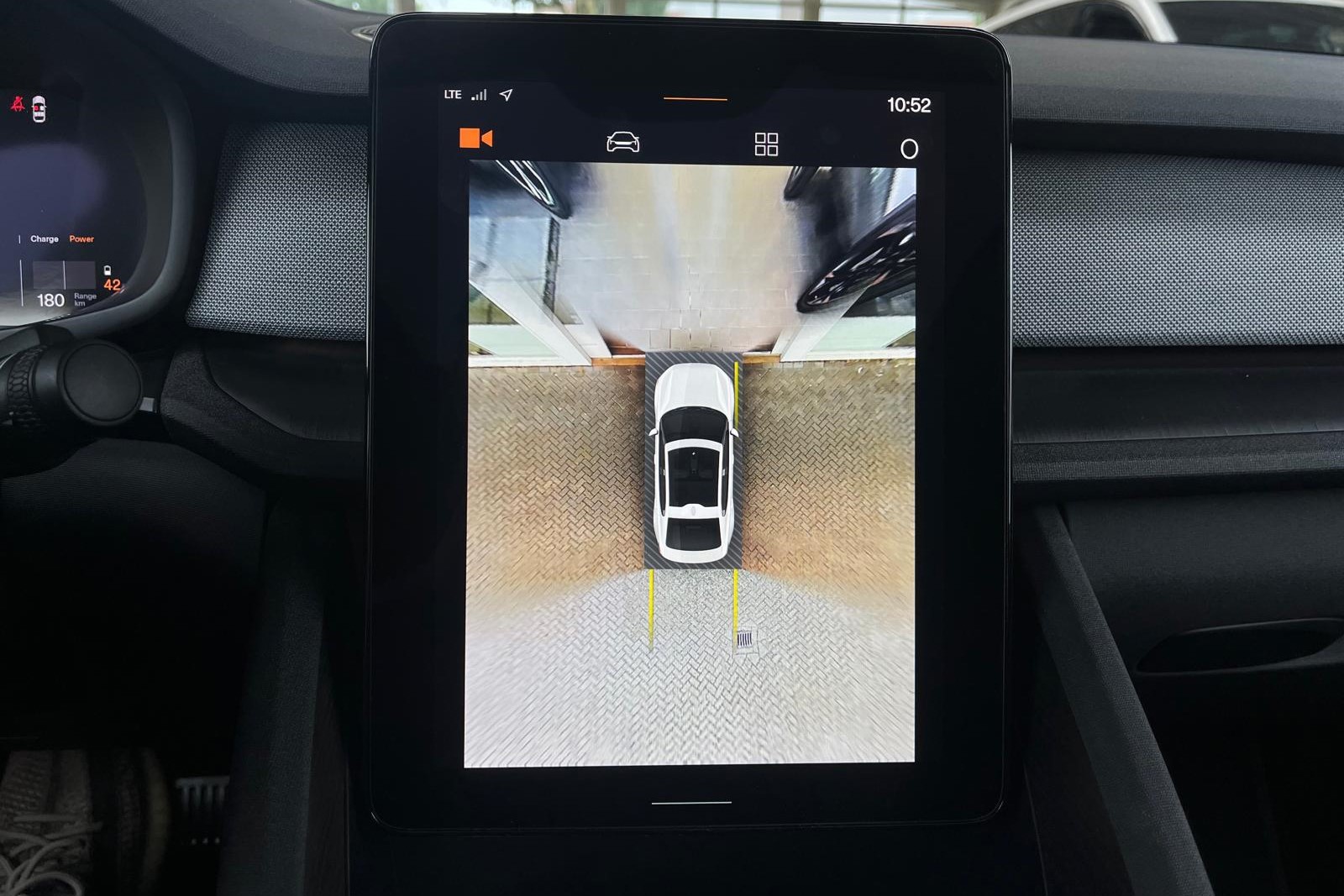 Foto van Polestar 2