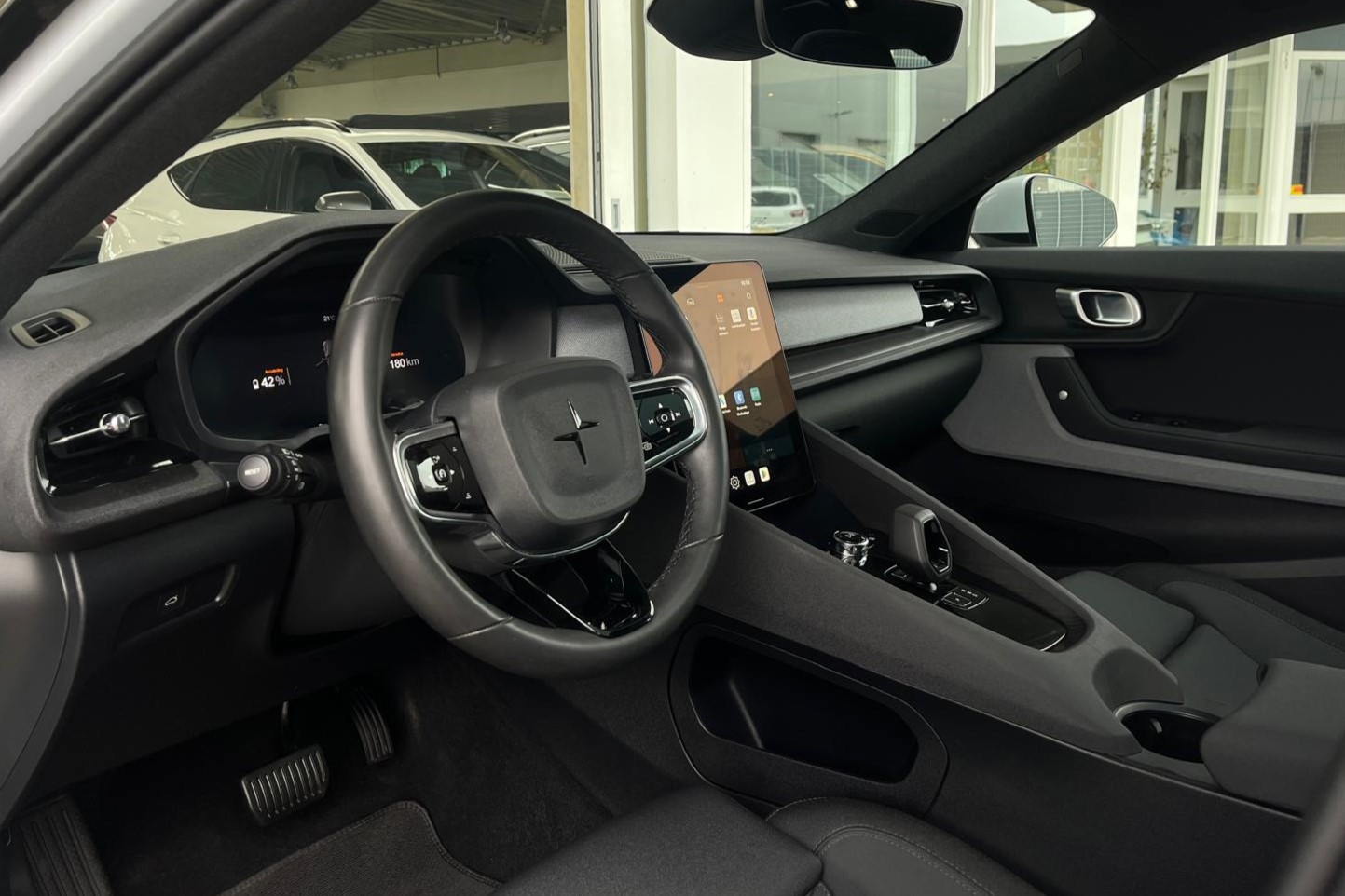 Foto van Polestar 2