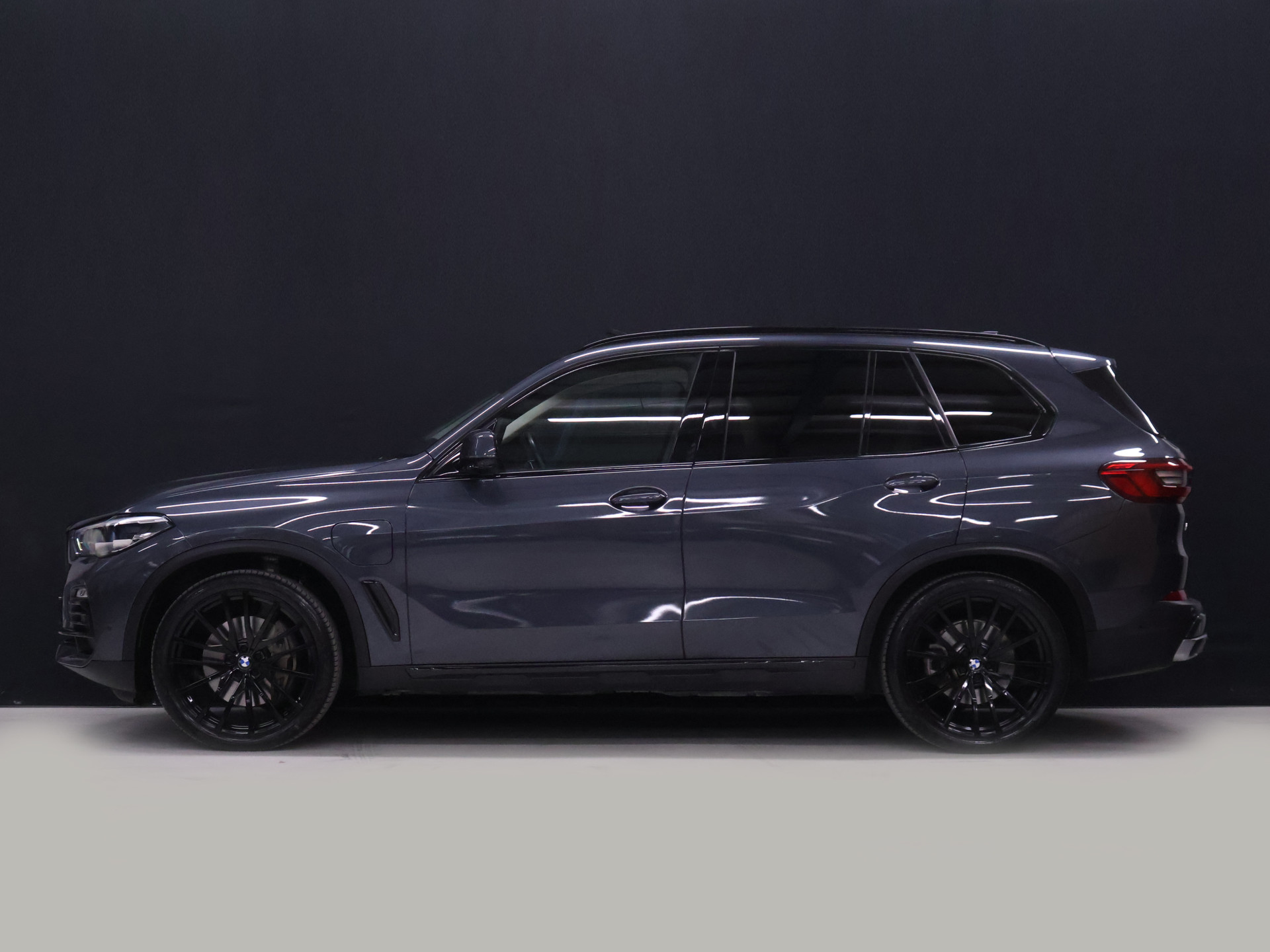 Foto van BMW X5 Xdrive45e