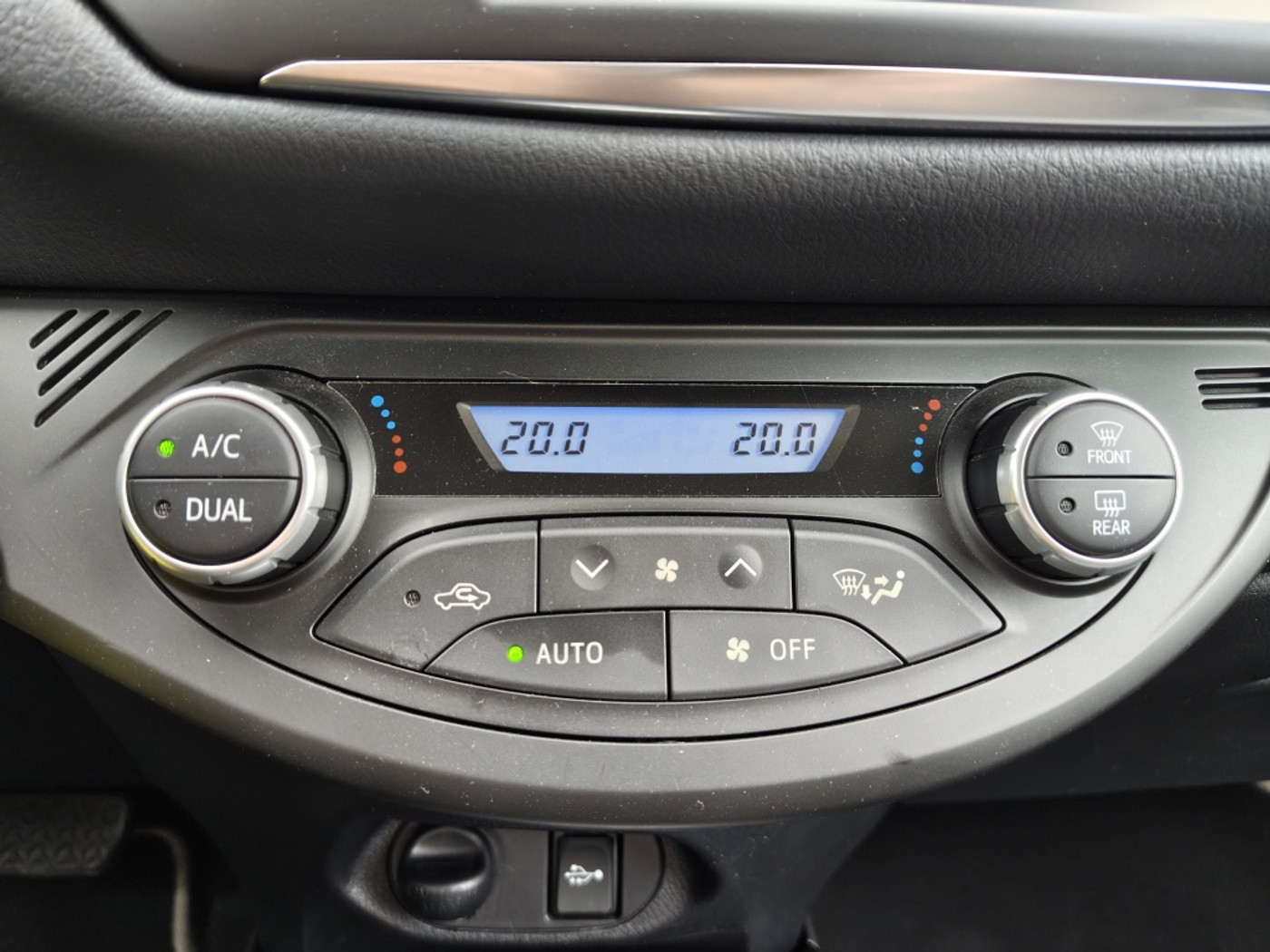 Foto van Toyota Toyota Yaris Hybrid