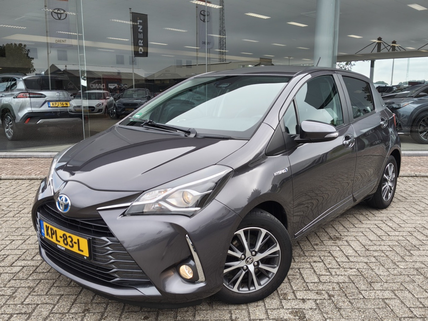 Toyota Toyota Yaris Hybrid 1.5 Hybrid Y20 | Stoelverwarming | Achteruitrijcamera | 2019 - voorkant