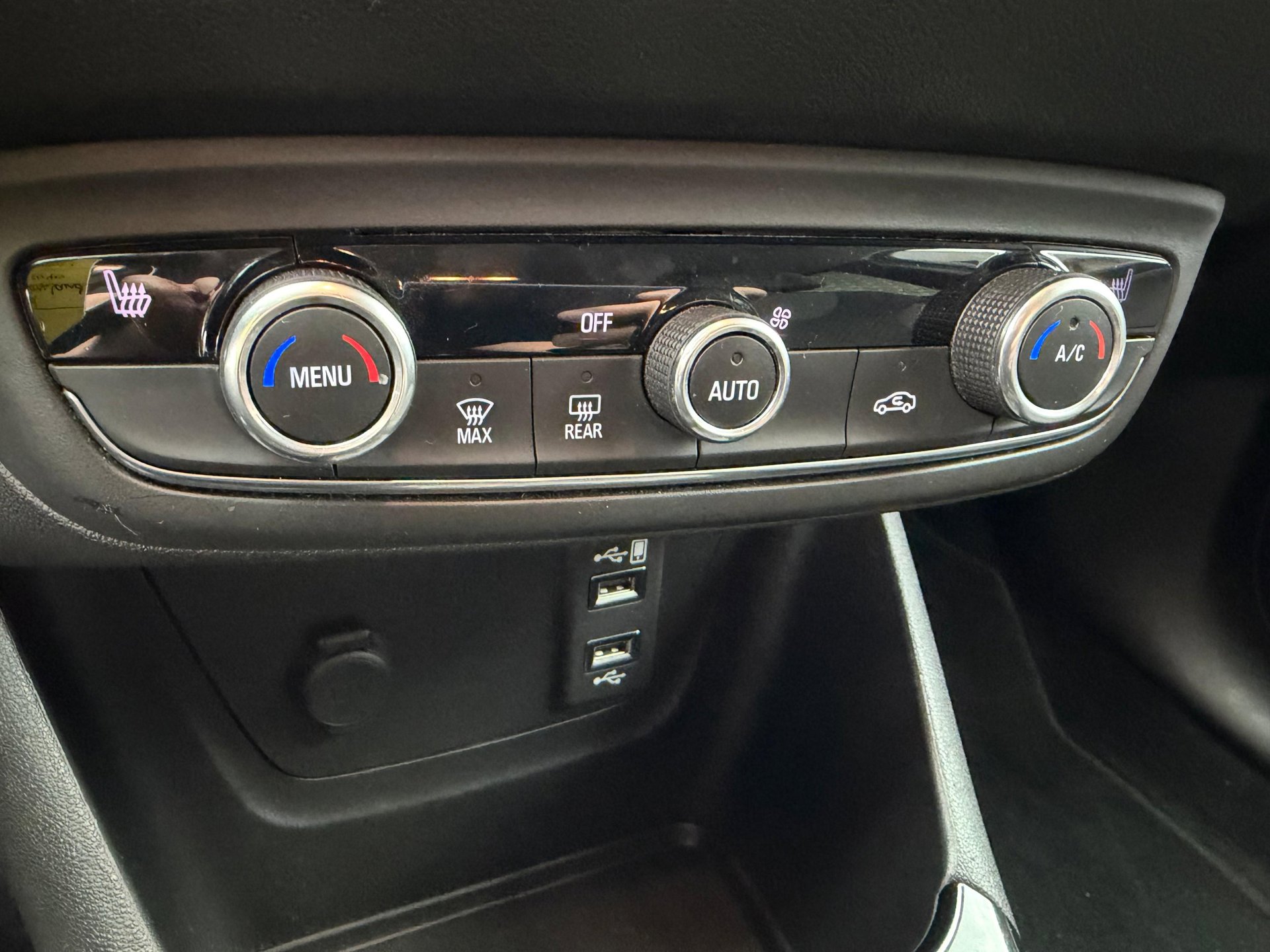 Foto van Opel Crossland X