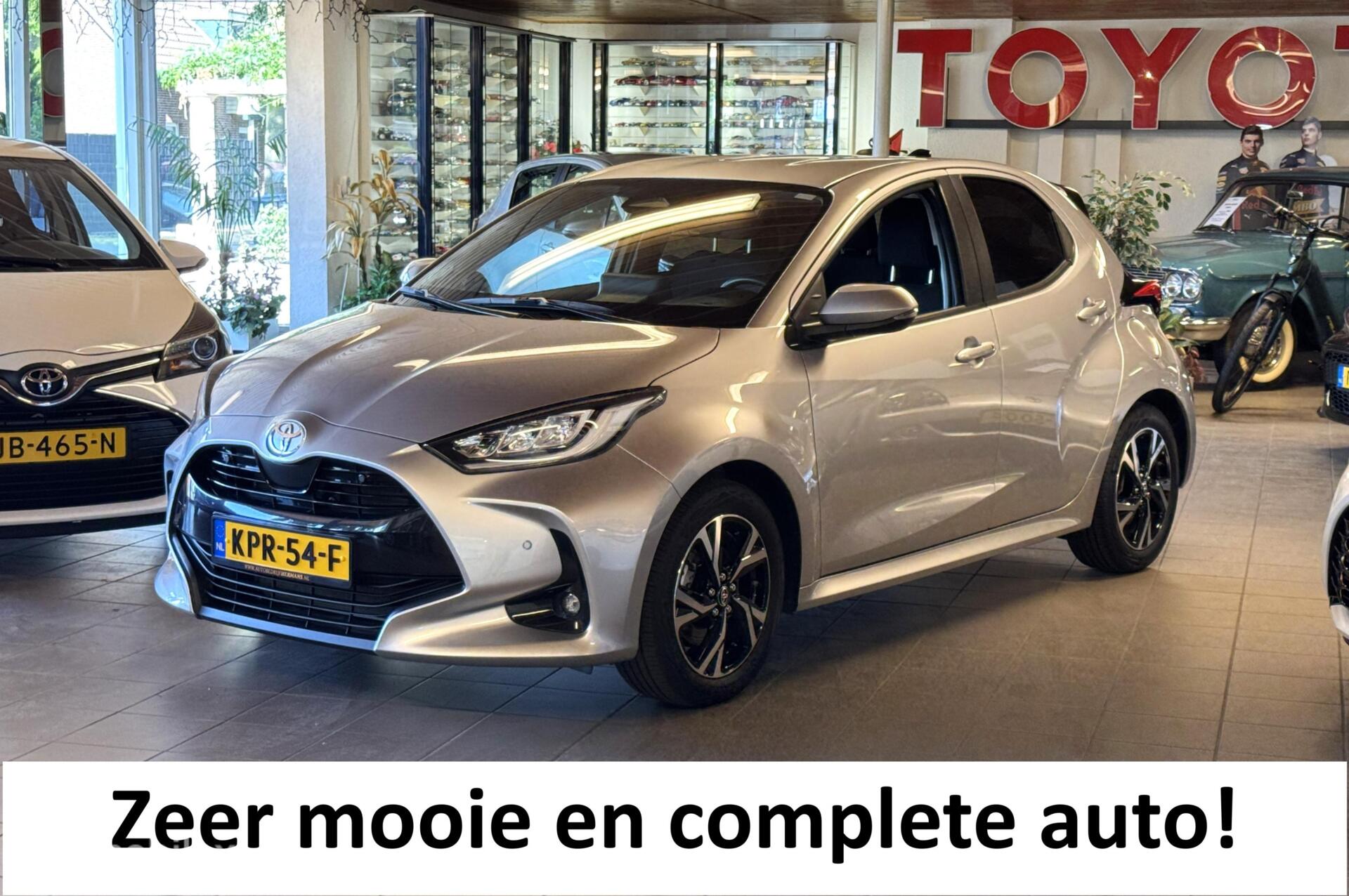 Toyota Toyota Yaris 1.5 Hybrid 115 Dynamic Plus Zeer compleet 2025 - voorkant