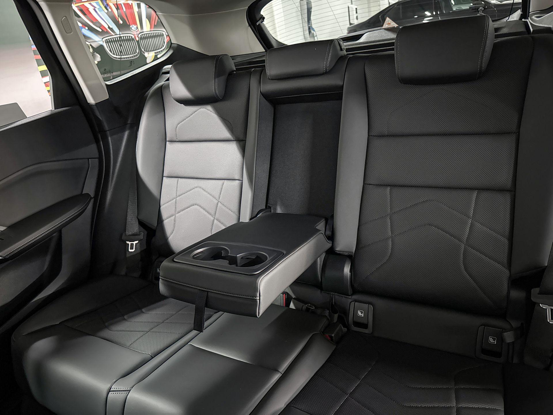 Foto van BMW Ix1 Edrive20