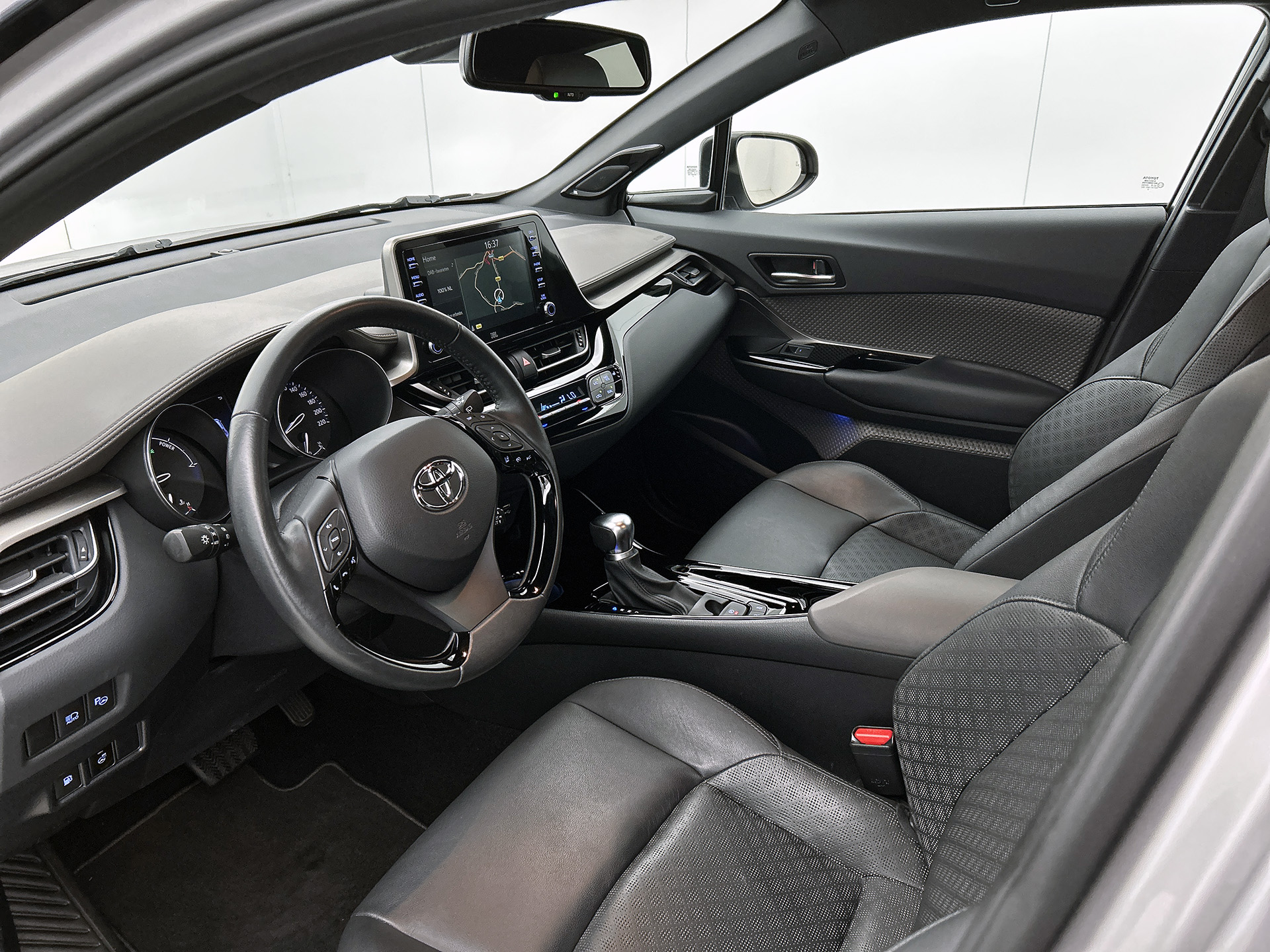 Foto van Toyota Toyota C-hr