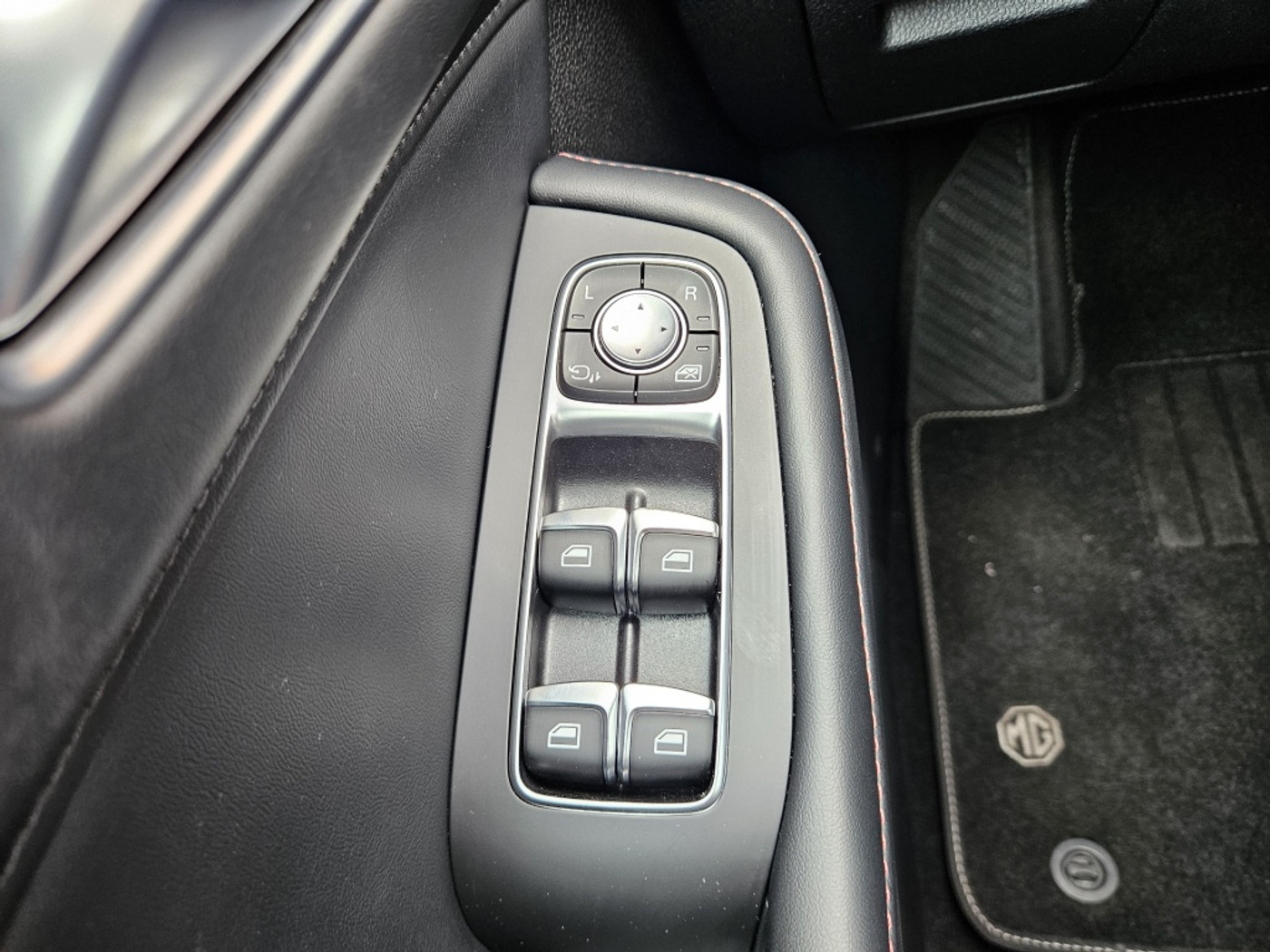 Foto van MG MG Ehs Plug-in Hybrid