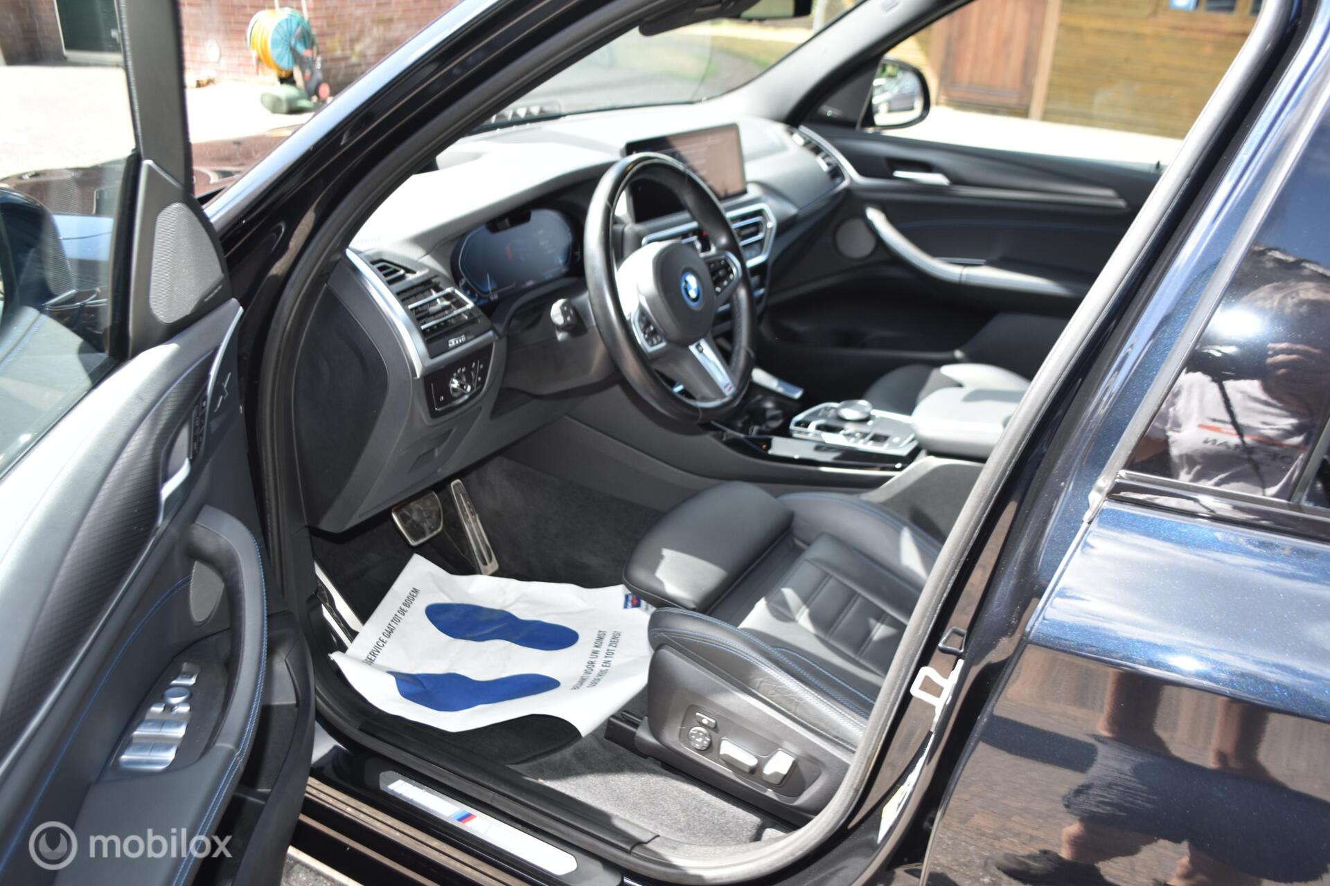 Foto van BMW Ix3