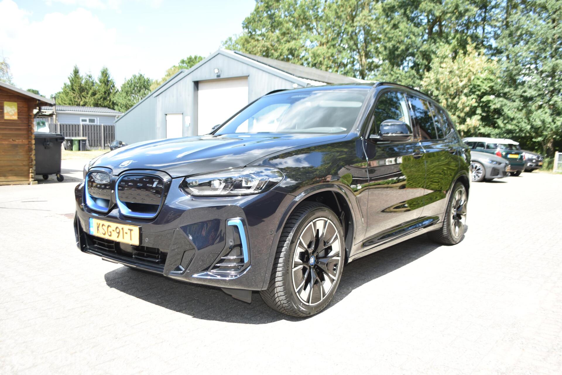Foto van BMW Ix3