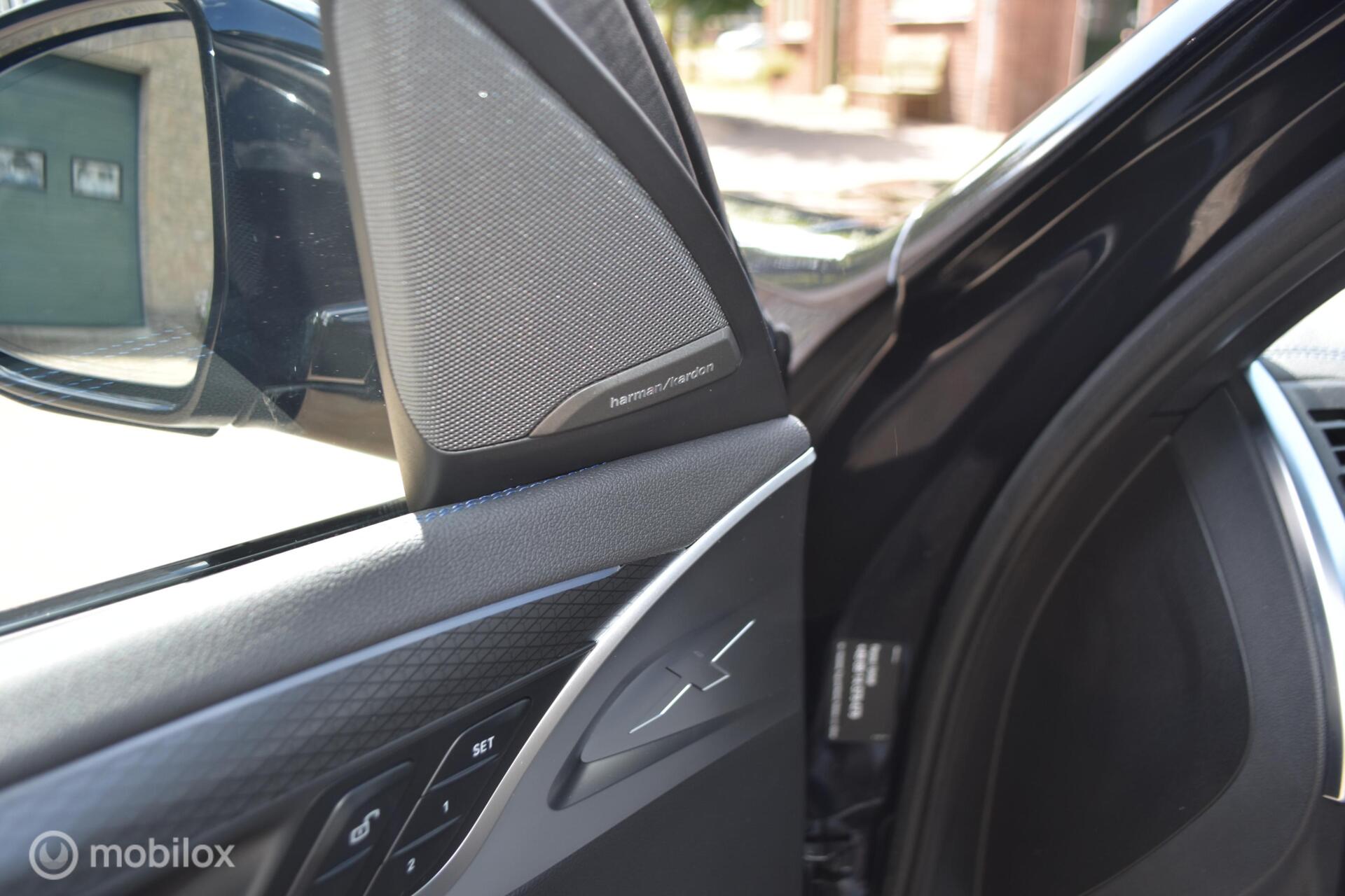 Foto van BMW Ix3