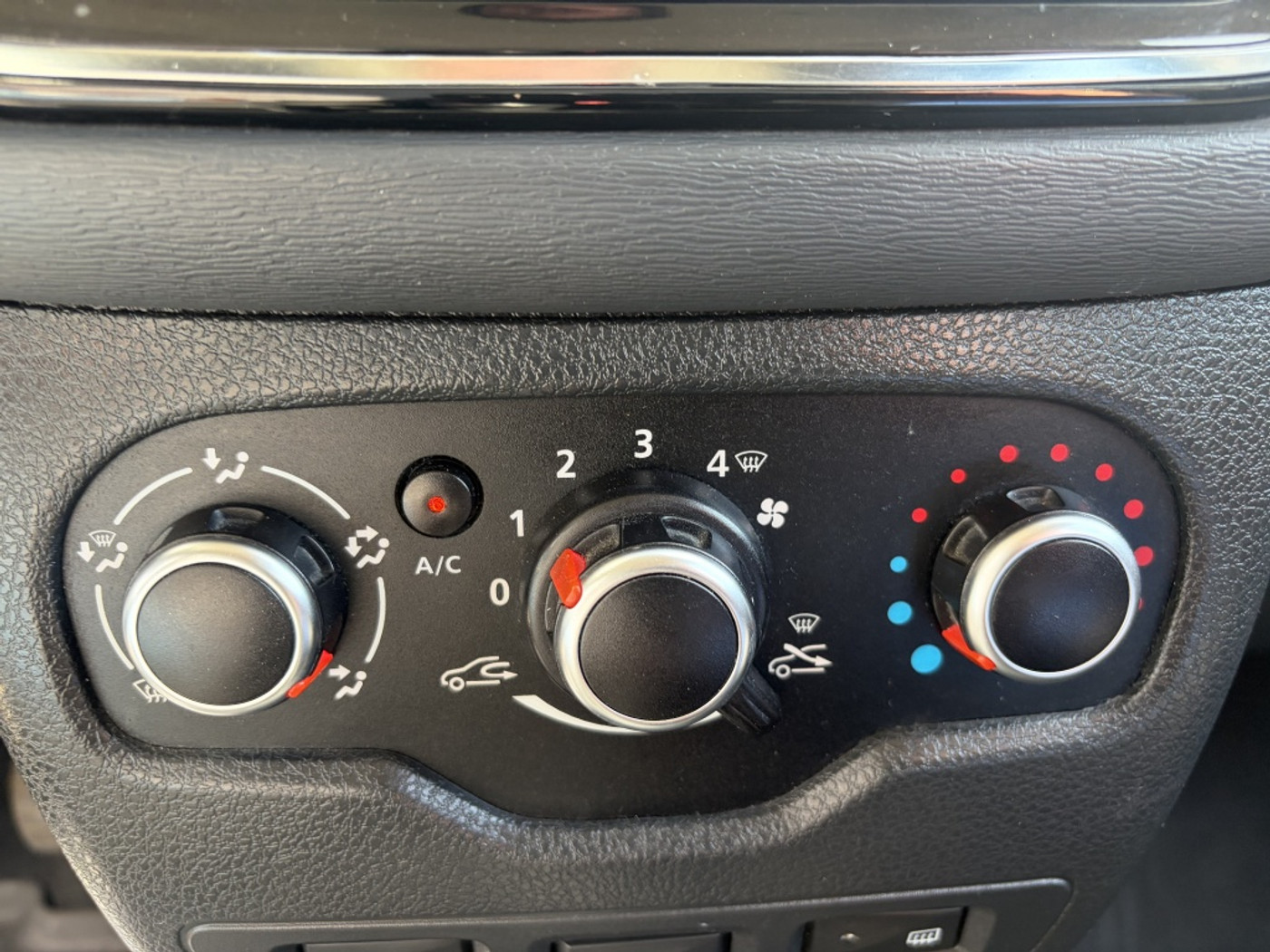 Foto van Dacia Lodgy