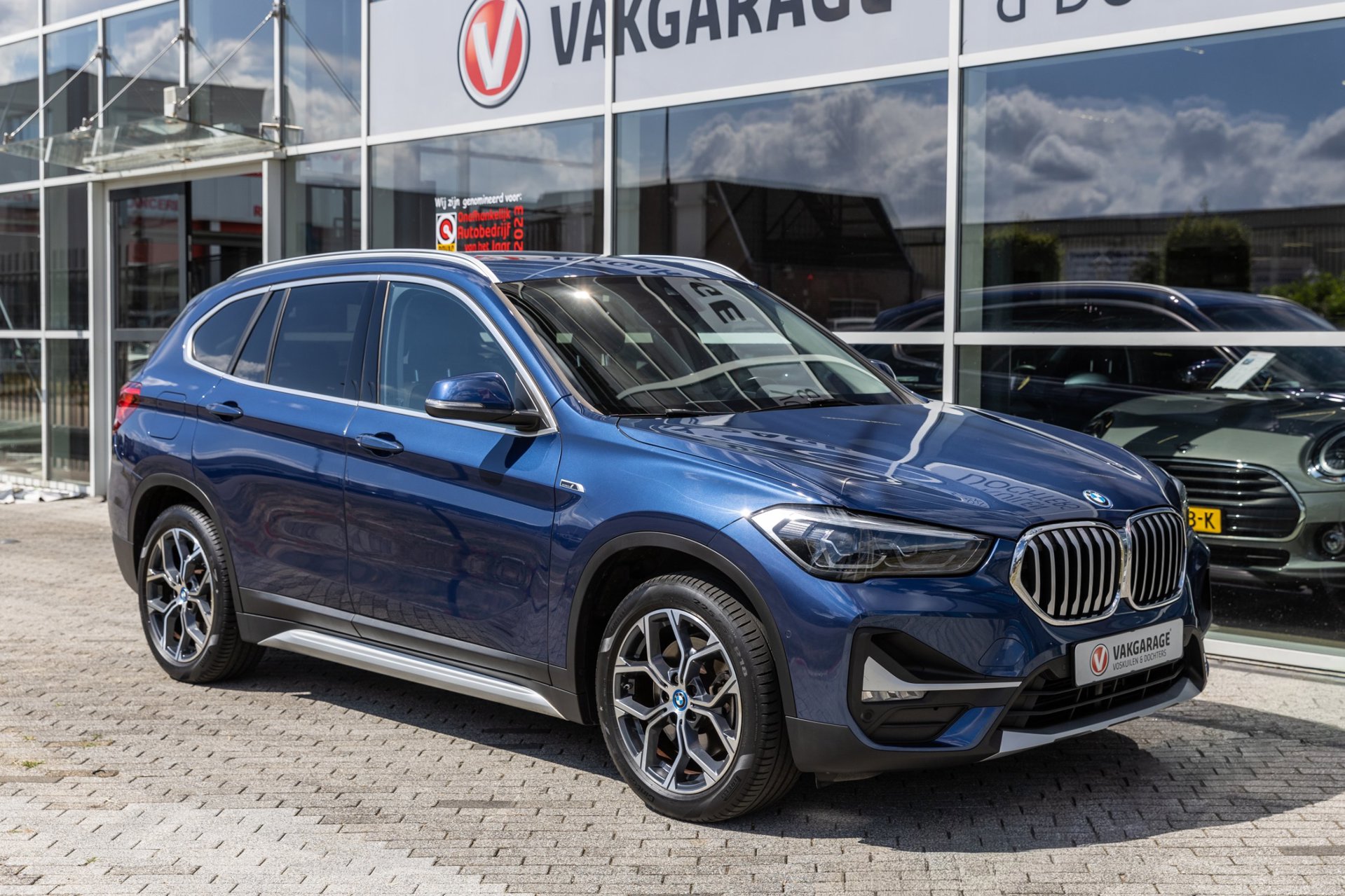 Foto van BMW X1 Xdrive25e