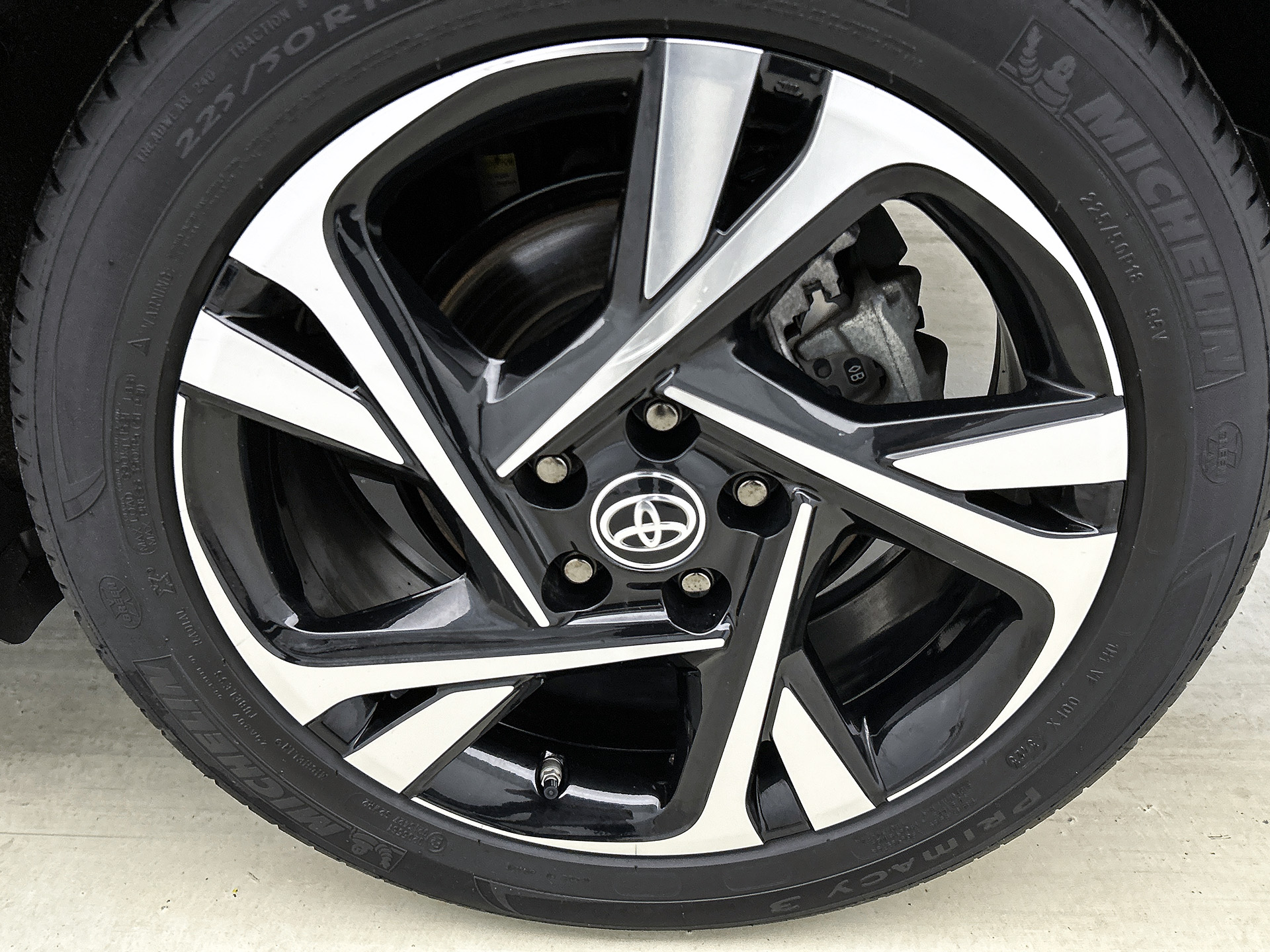 Foto van Toyota Toyota C-hr