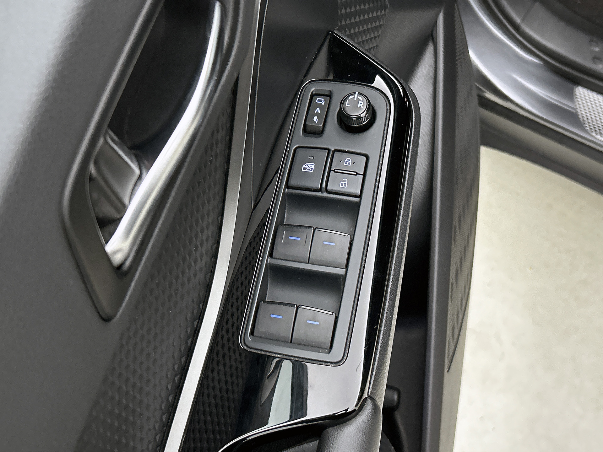 Foto van Toyota Toyota C-hr