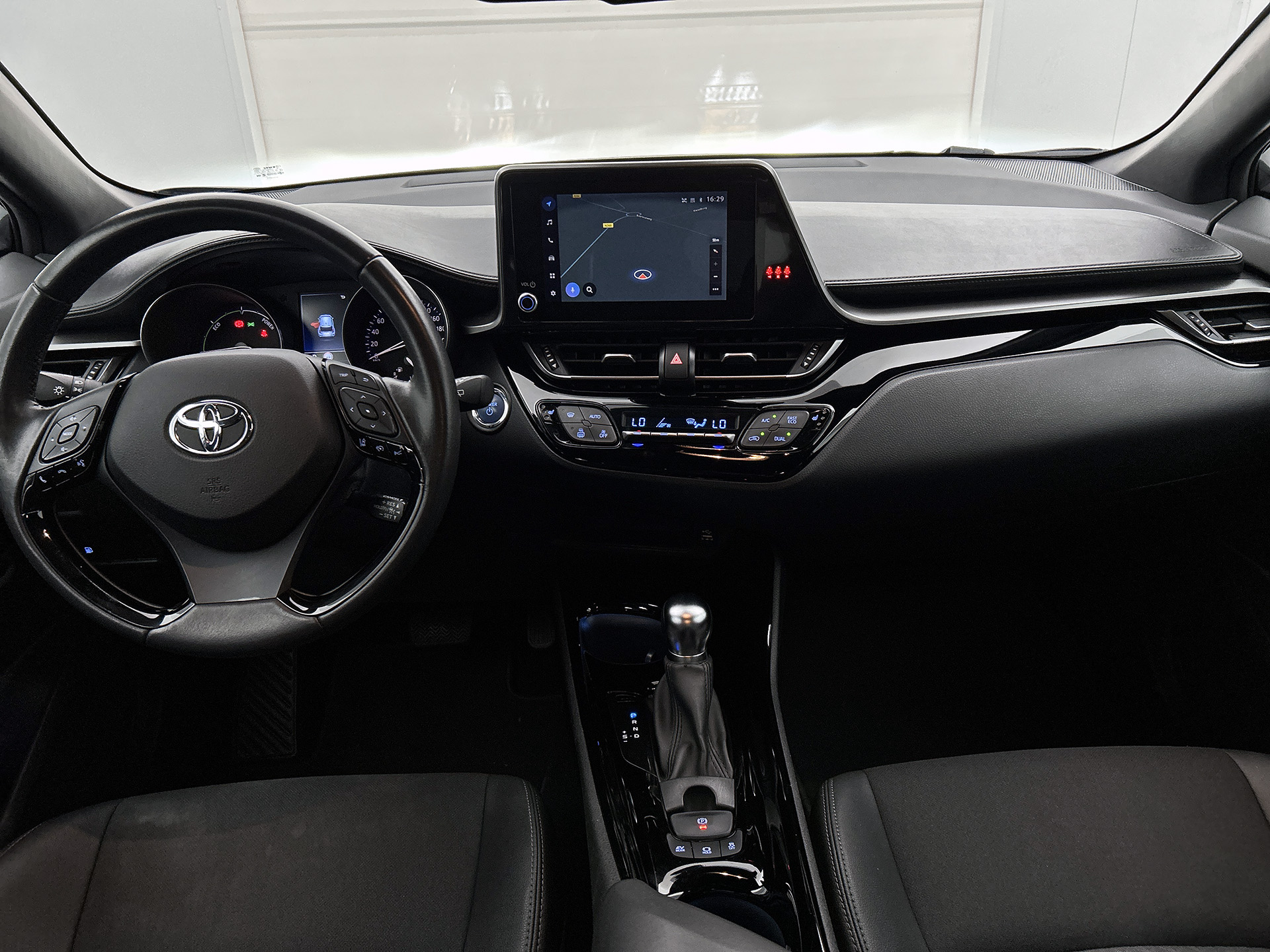 Foto van Toyota Toyota C-hr