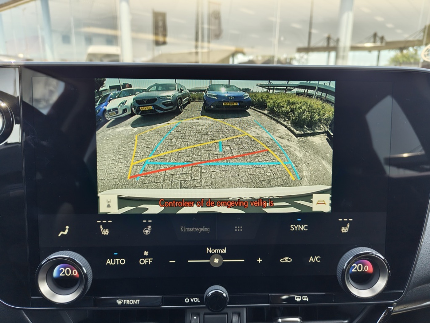 Foto van Lexus Lexus Nx450h+