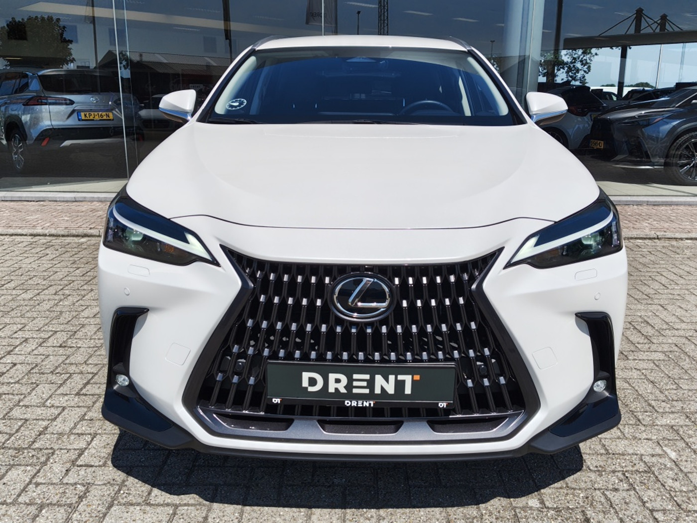 Foto van Lexus Lexus Nx450h+