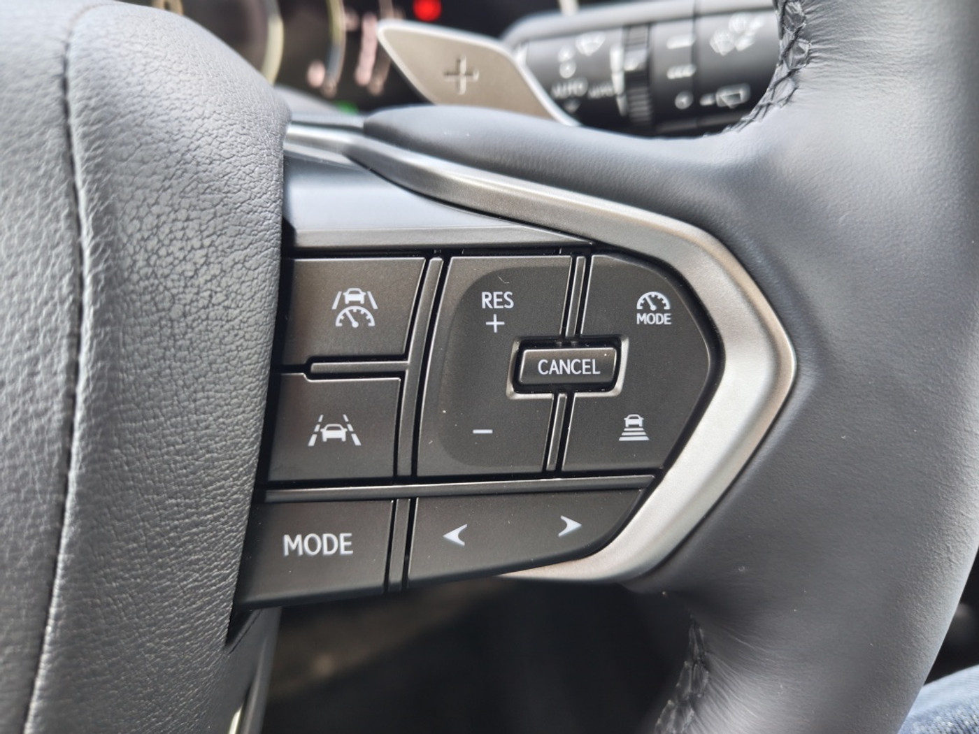 Foto van Lexus Lexus Nx450h+