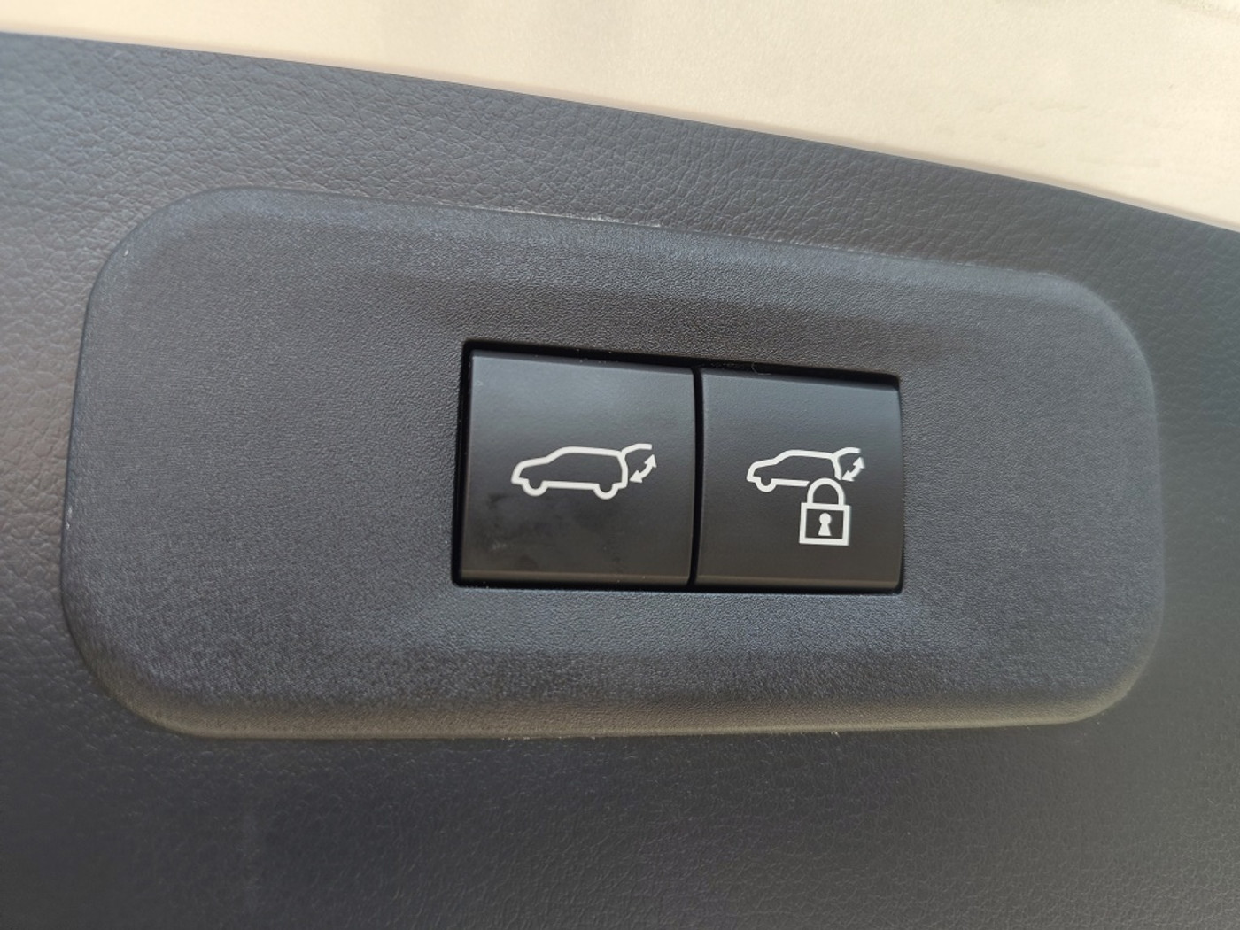 Foto van Lexus Lexus Nx450h+
