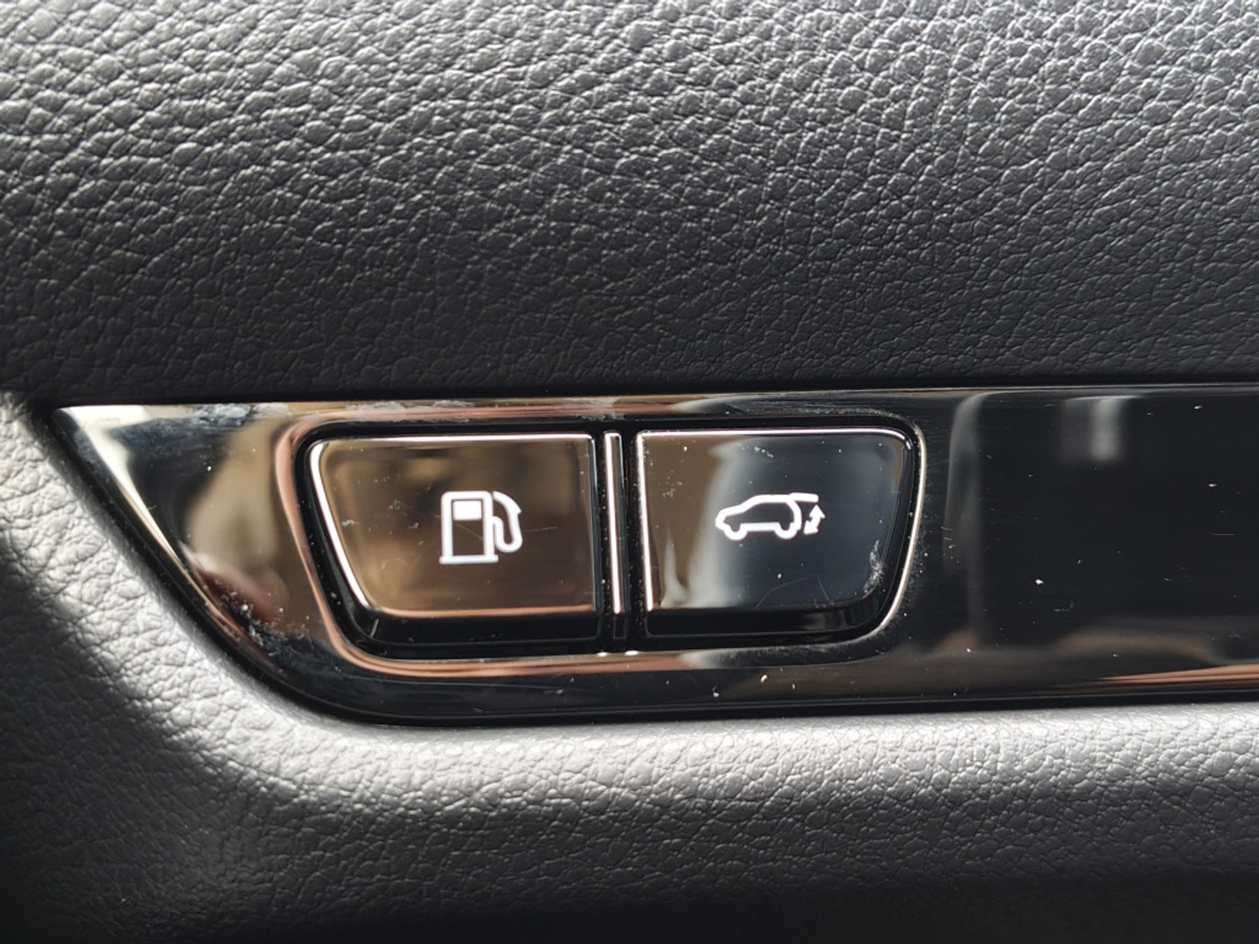 Foto van Lexus Lexus Nx450h+