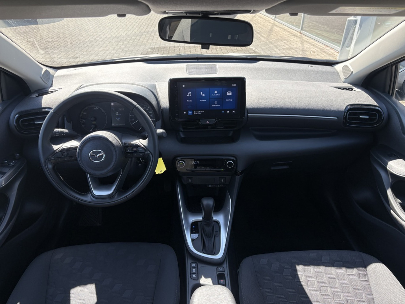 Foto van Mazda Mazda2 Hybrid