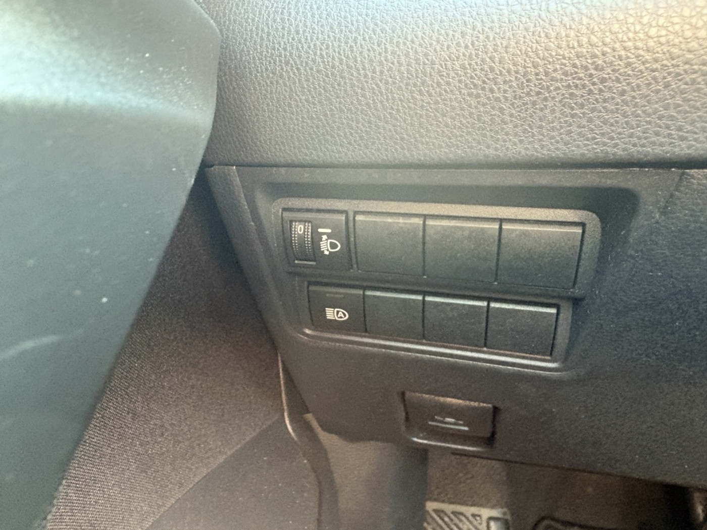 Foto van Mazda Mazda2 Hybrid