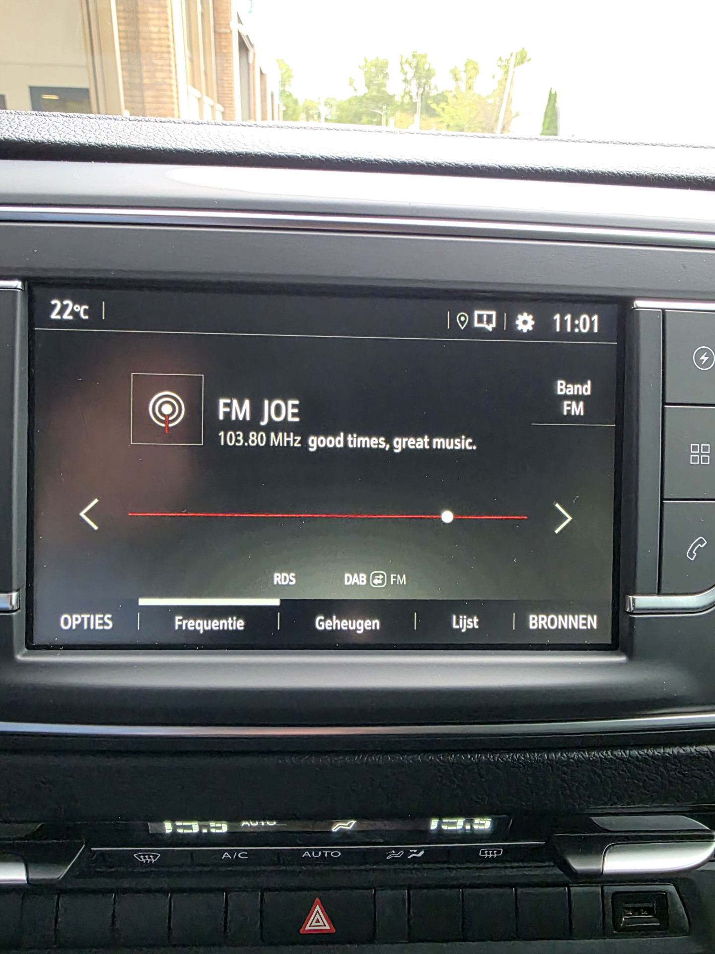 Foto van Opel Zafira-e Life