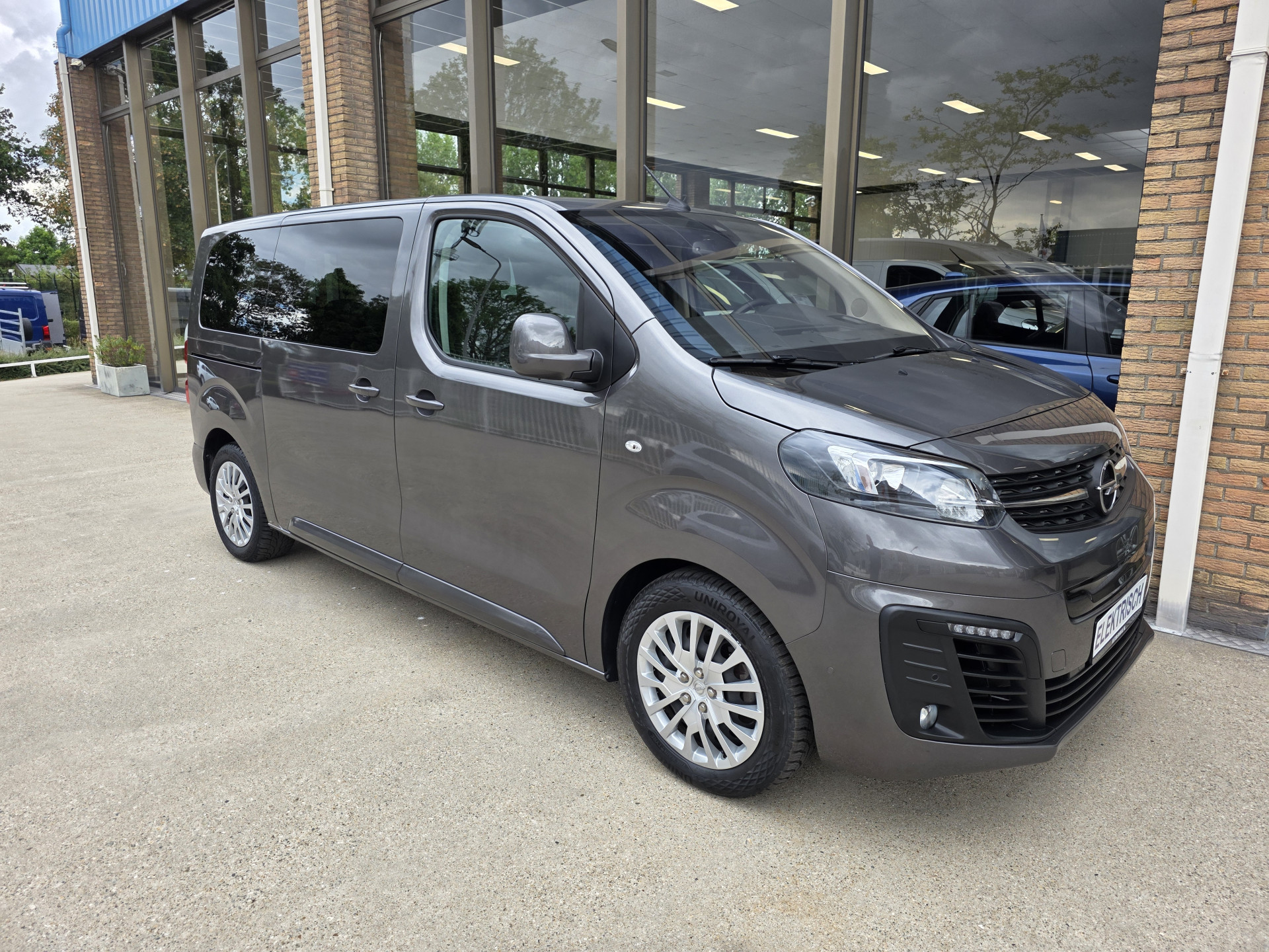 Foto van Opel Zafira-e Life