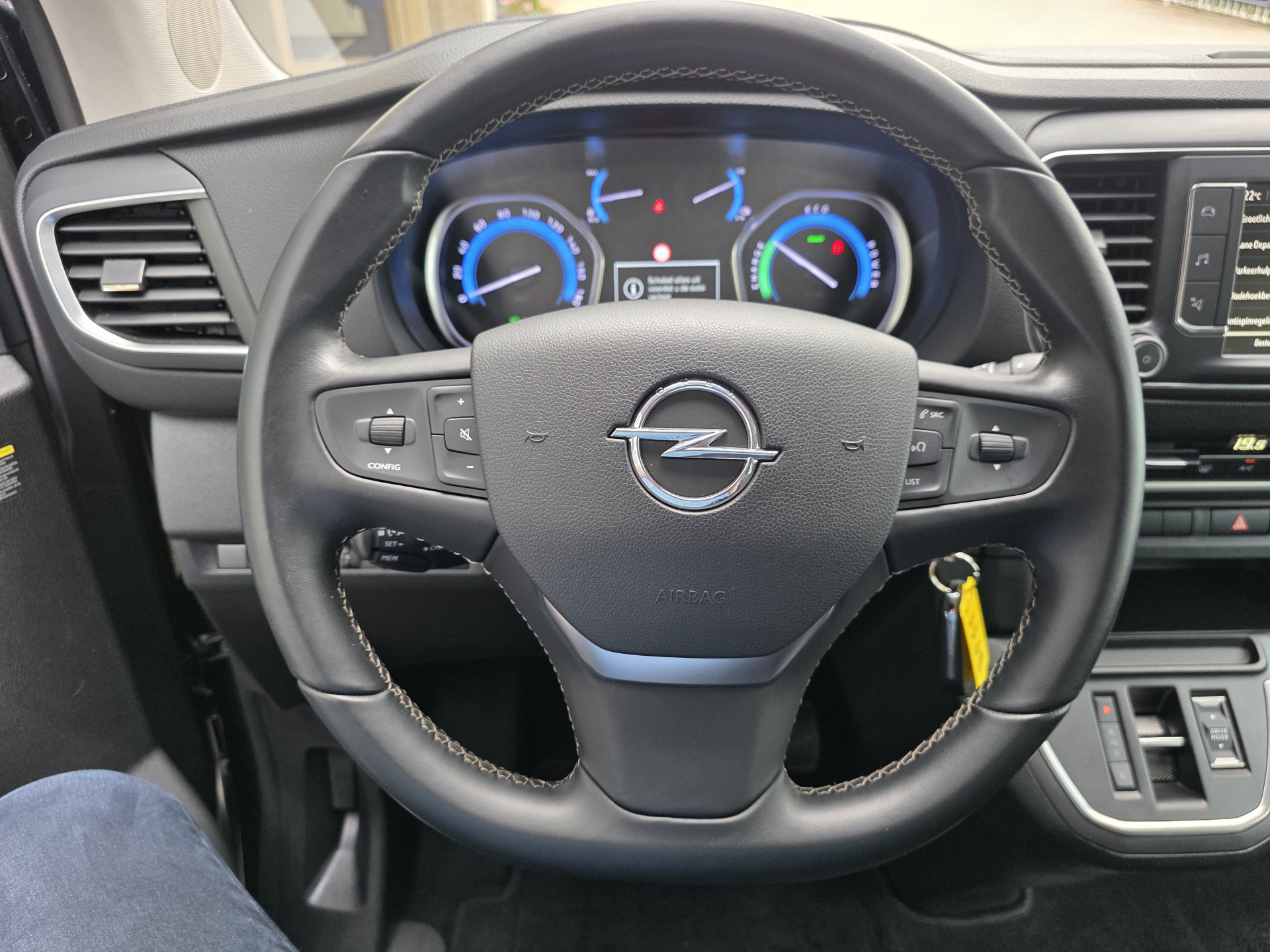 Foto van Opel Zafira-e Life