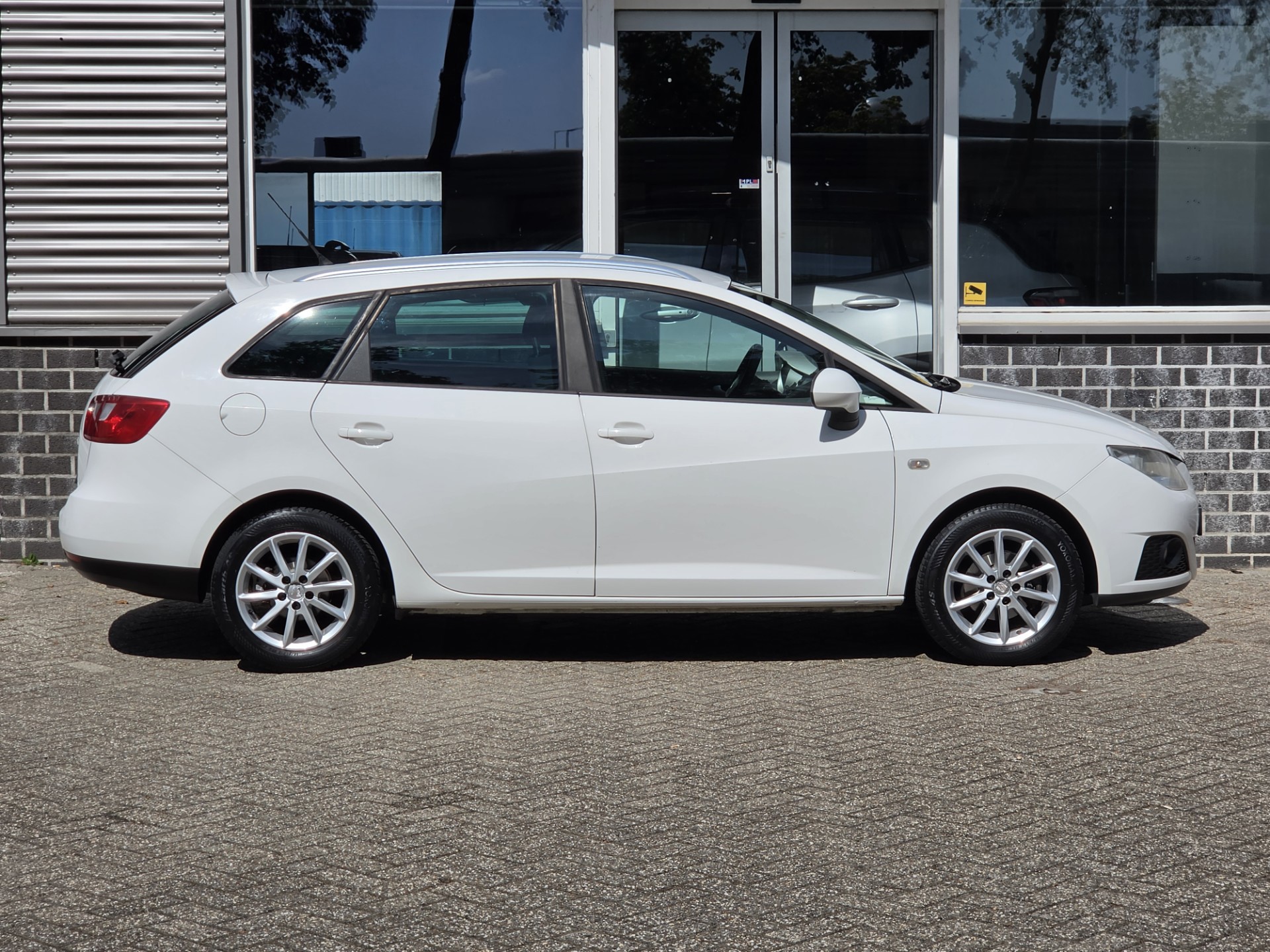 Foto van Seat Ibiza ST