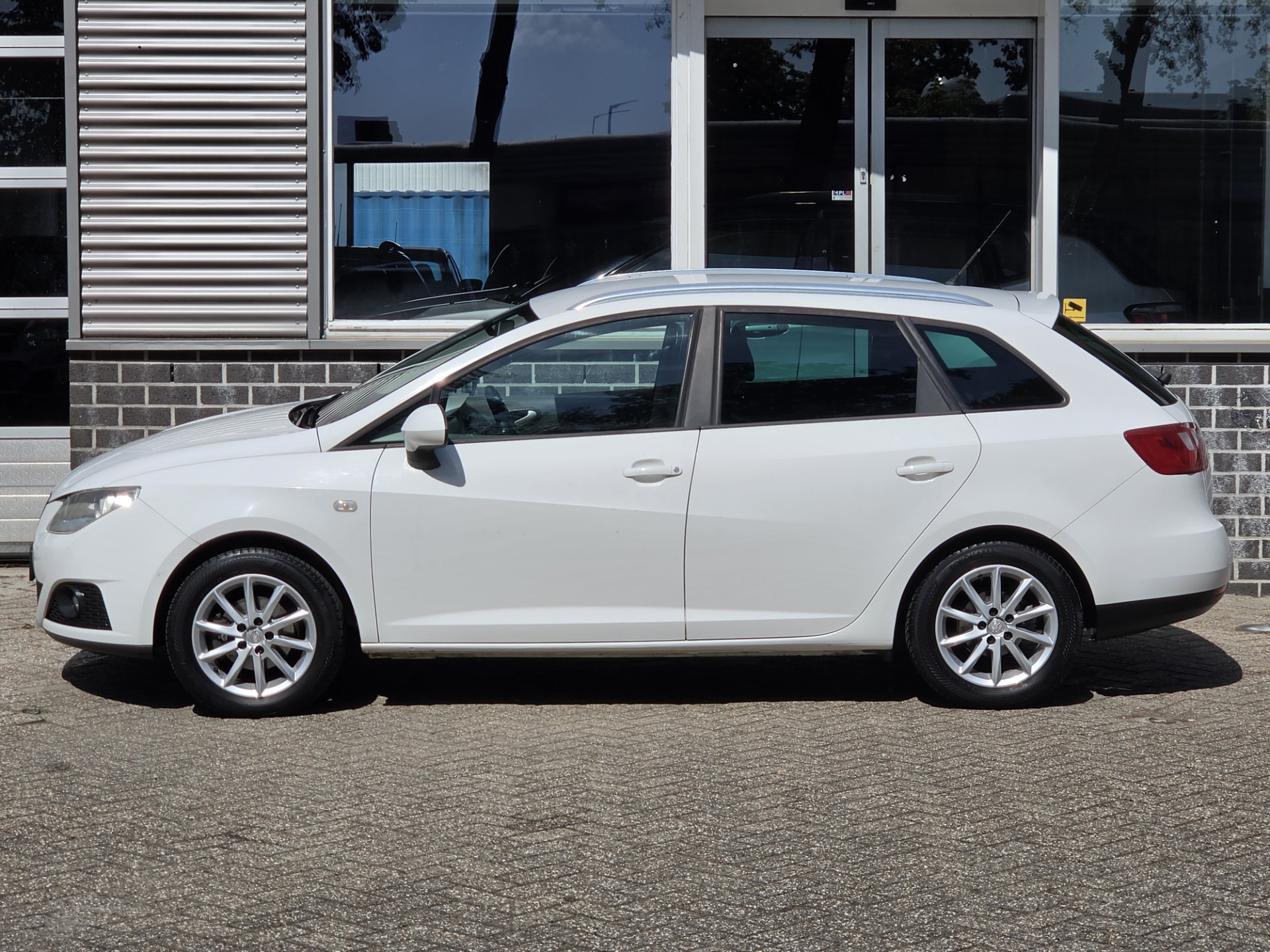 Foto van Seat Ibiza ST