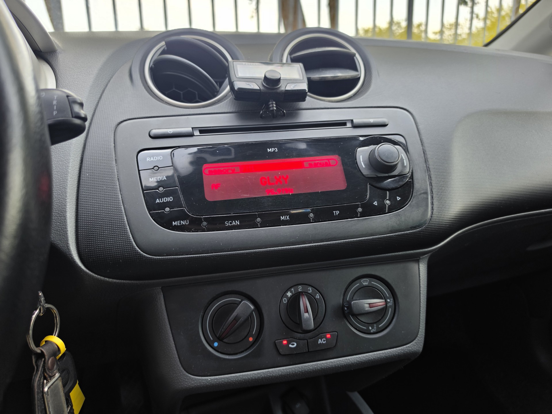 Foto van Seat Ibiza ST