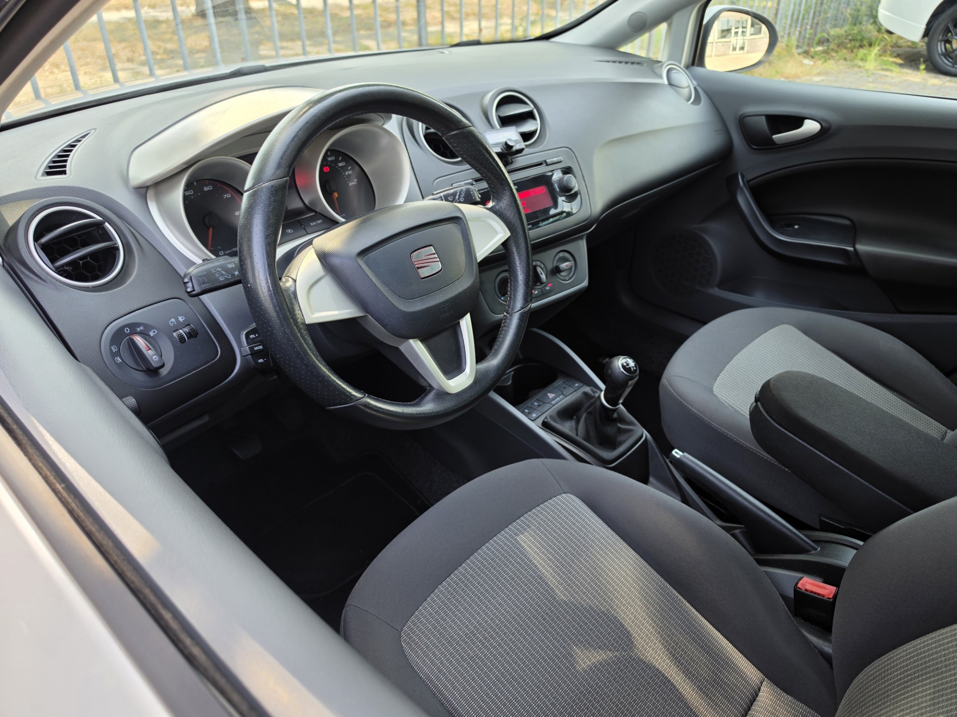 Foto van Seat Ibiza ST