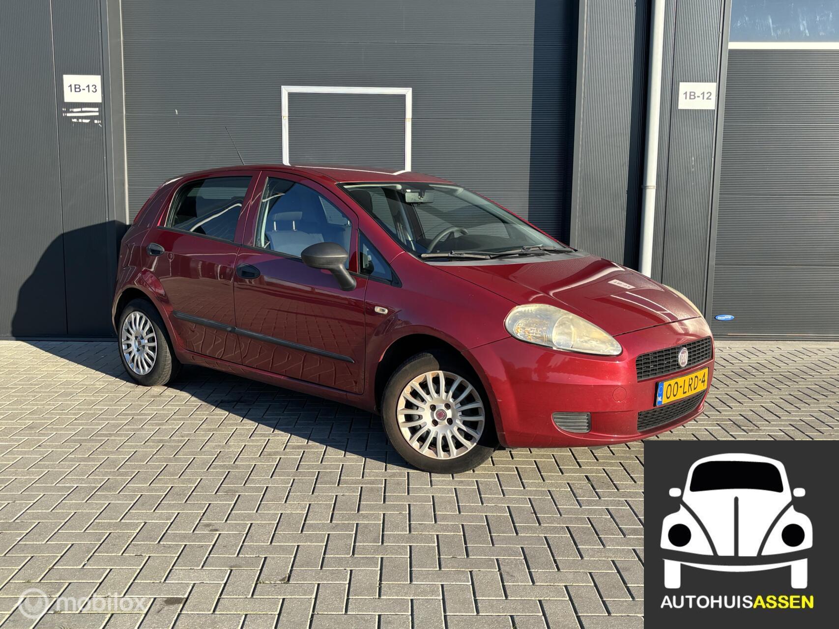 Fiat Fiat Punto 1.4 Actual,Nieuwe APK 2010 - voorkant