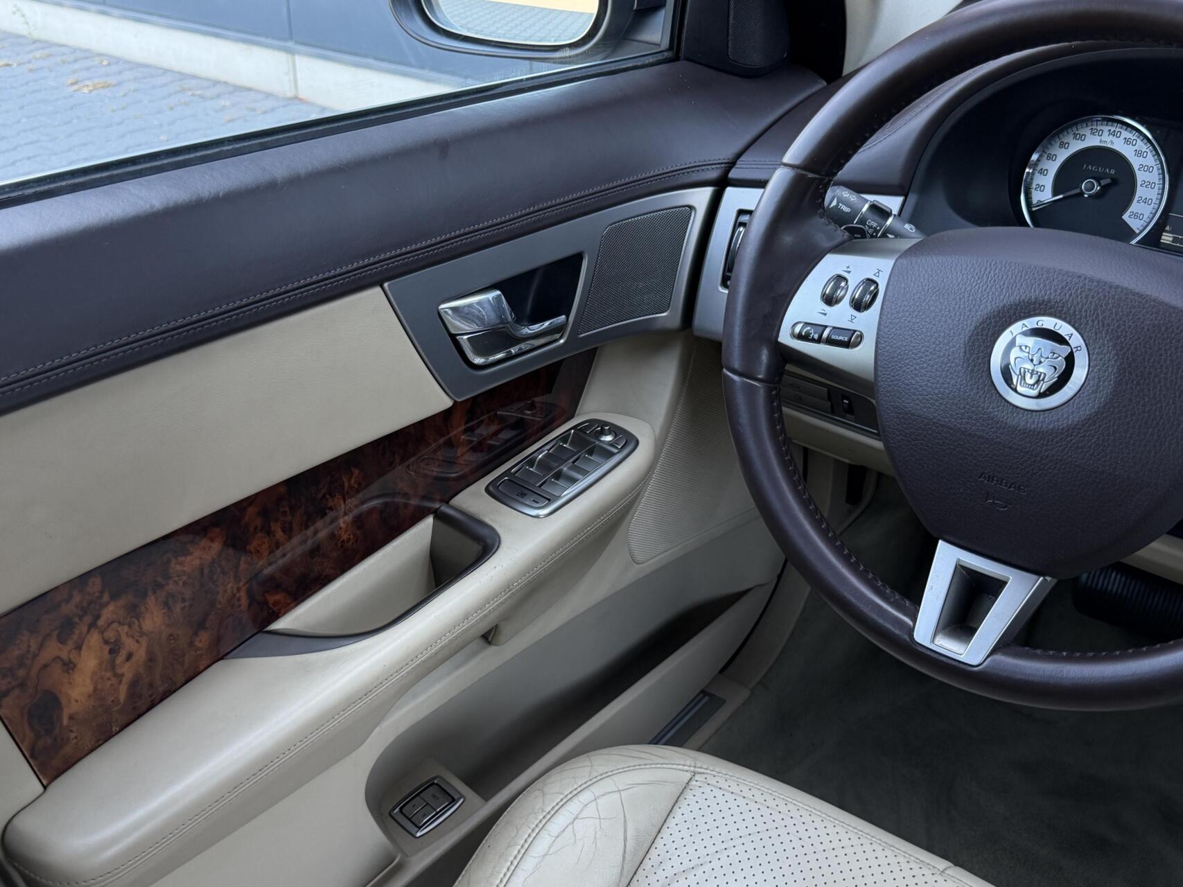 Foto van Jaguar Jaguar XF