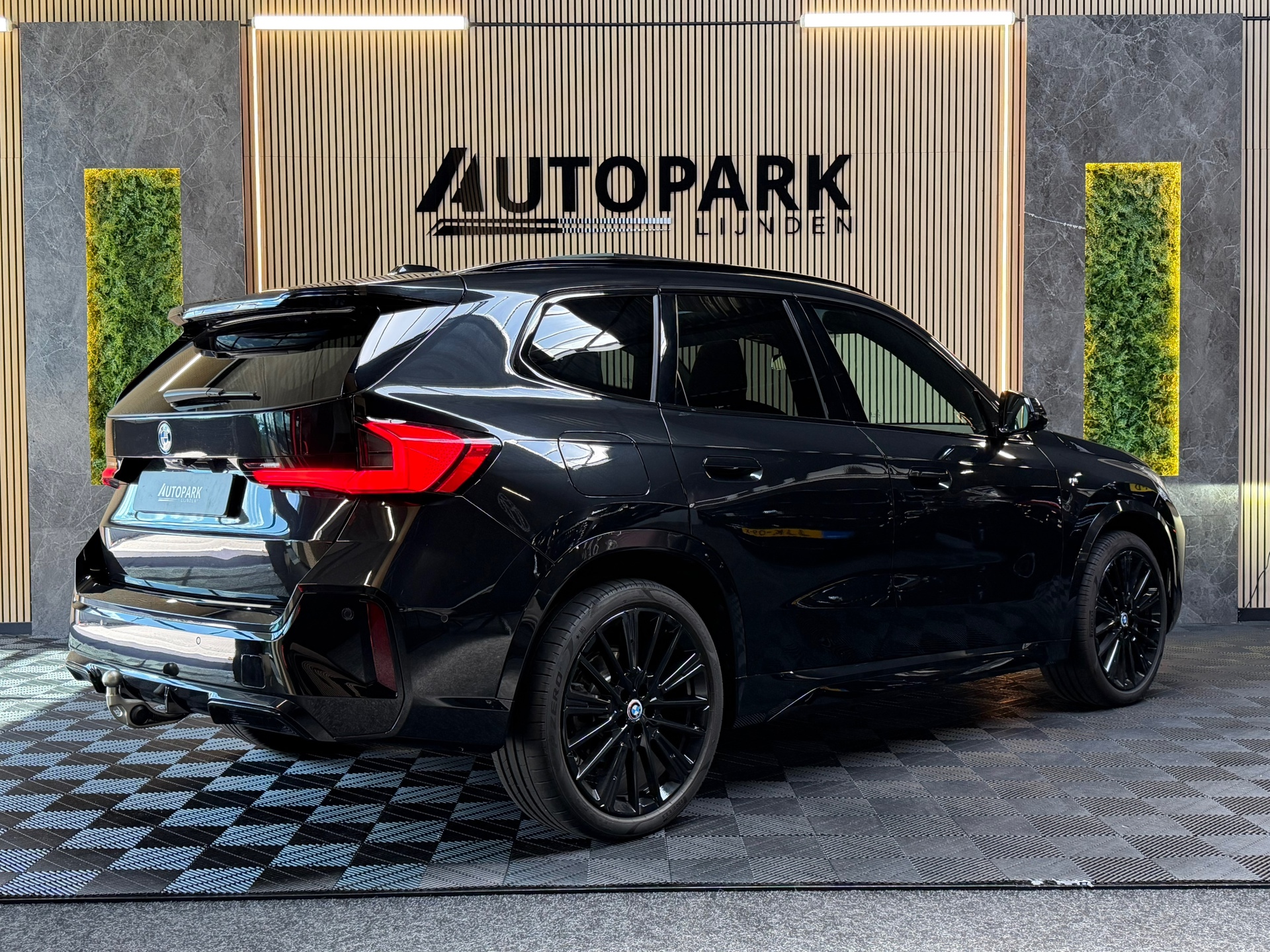 Foto van BMW X1 Xdrive25e