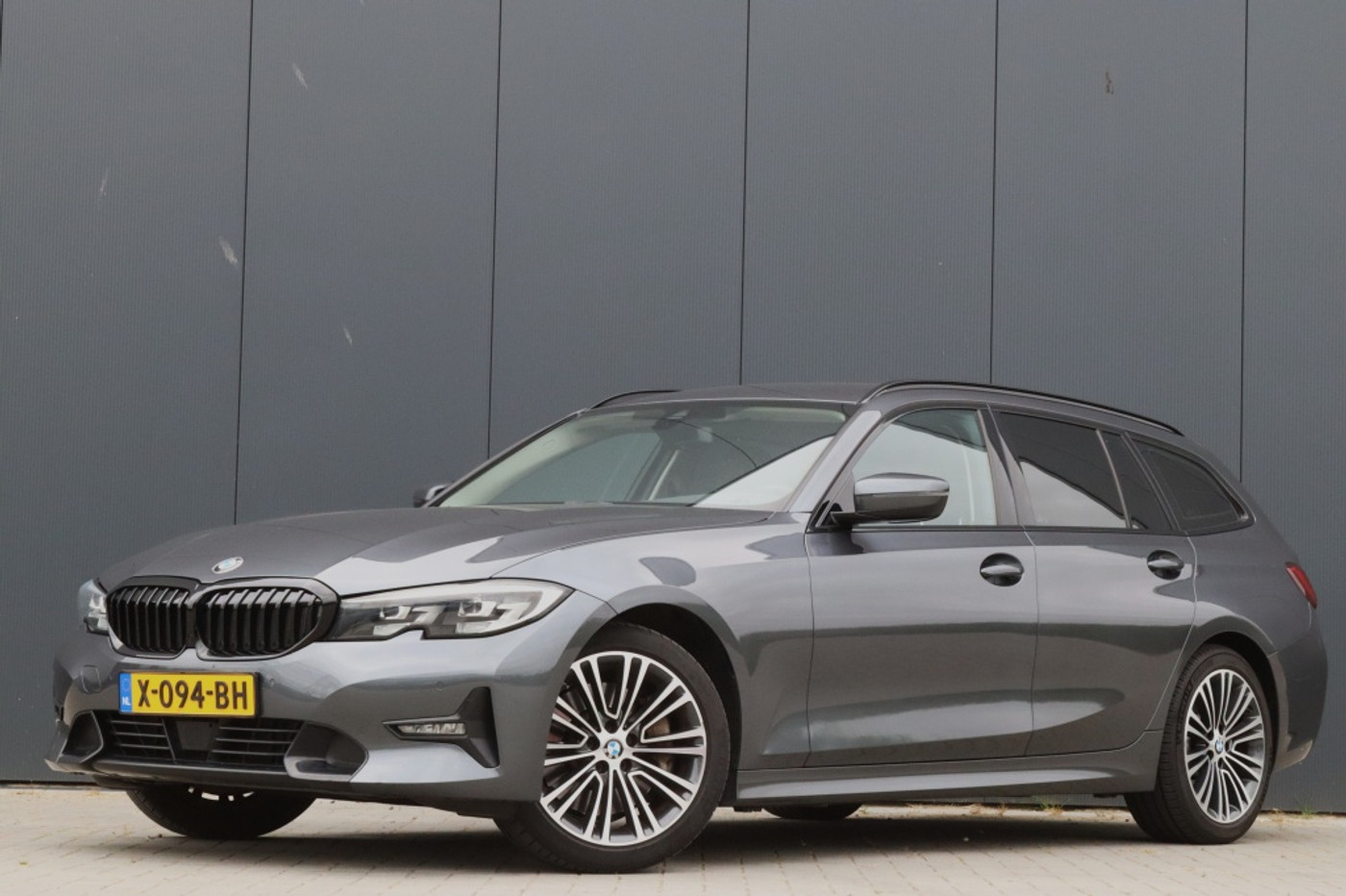 Foto van BMW 330i