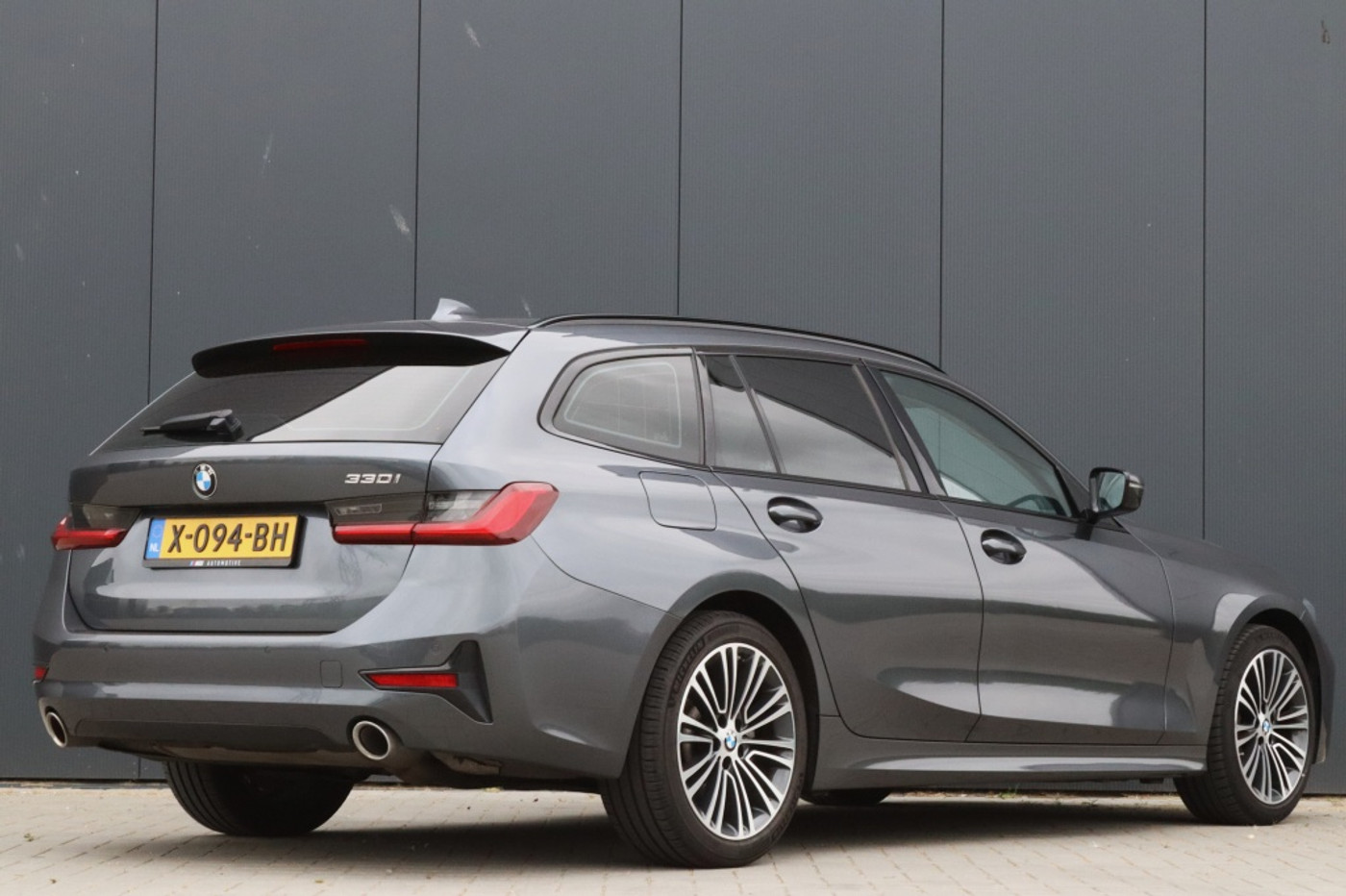 Foto van BMW 330i