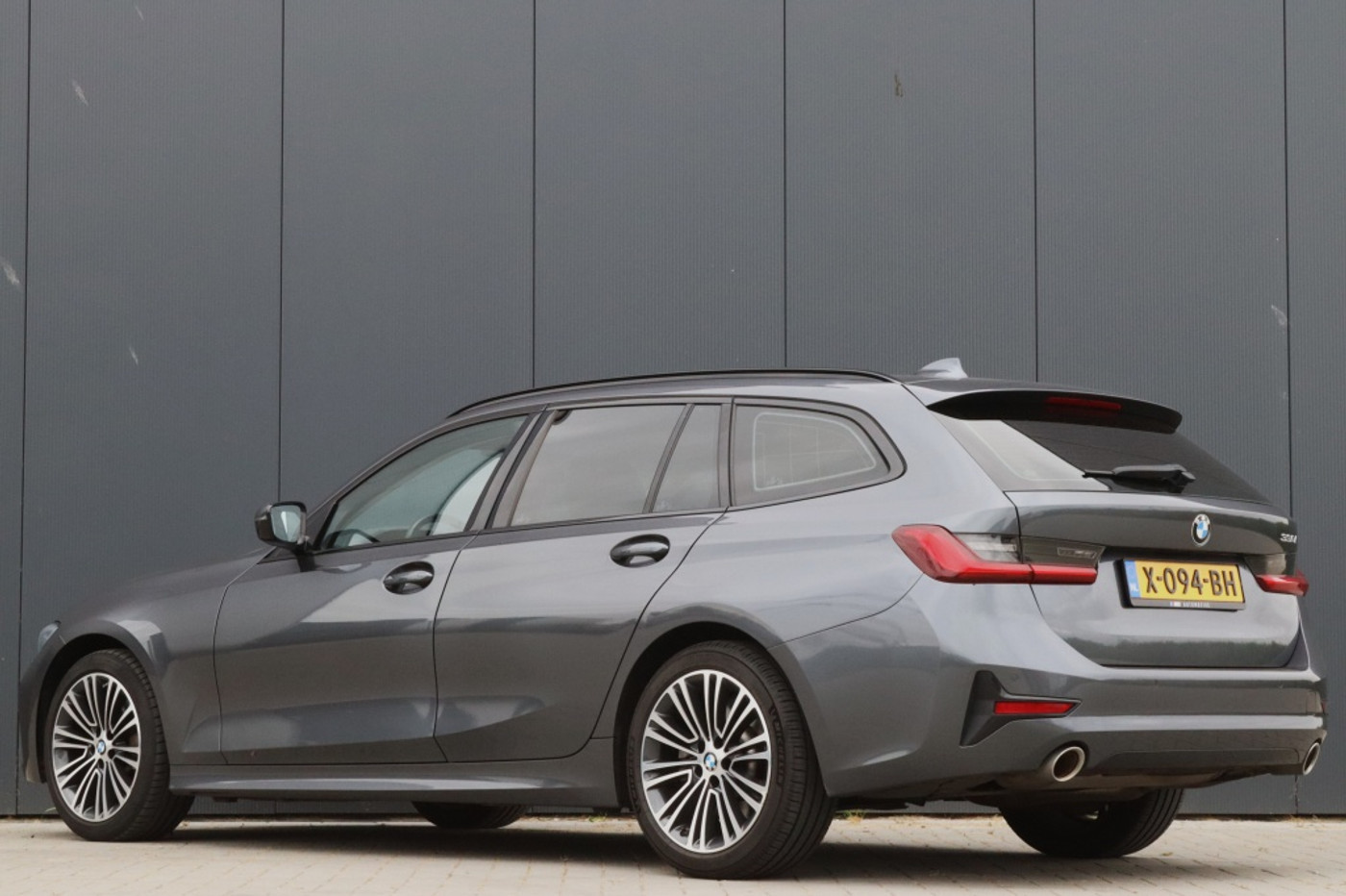 Foto van BMW 330i