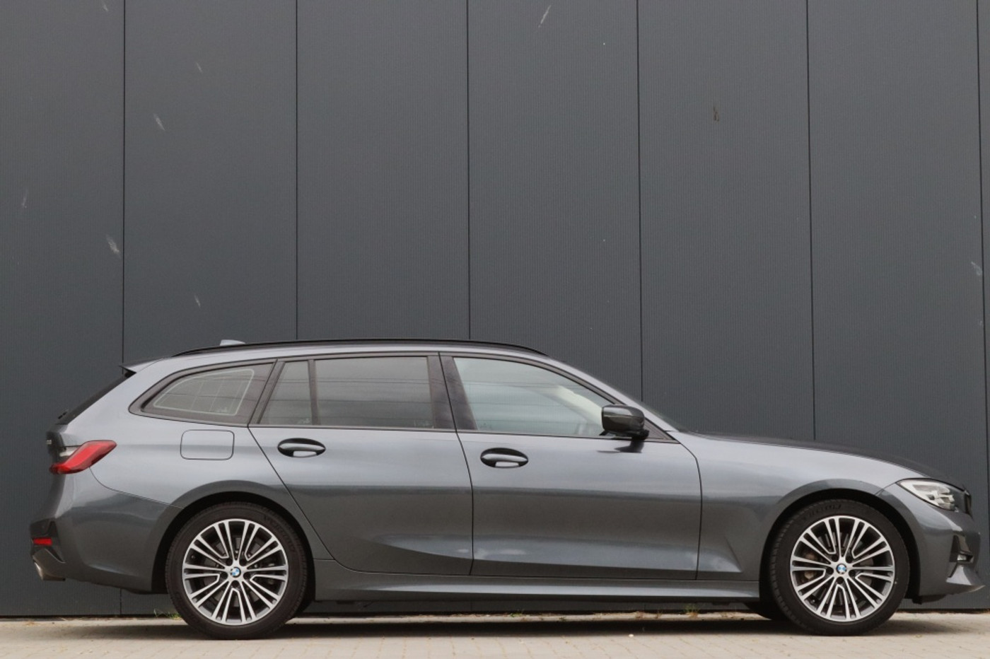 Foto van BMW 330i