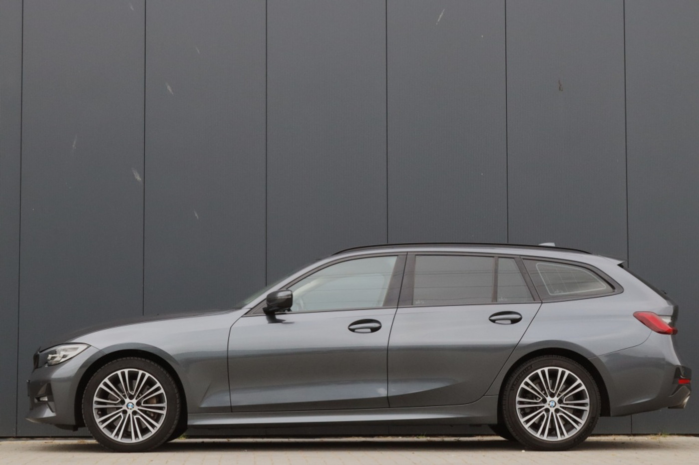 Foto van BMW 330i