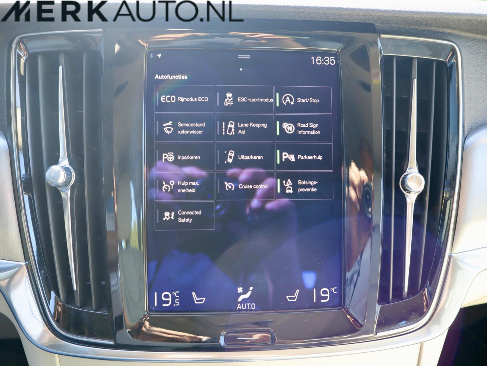 Foto van Volvo V90
