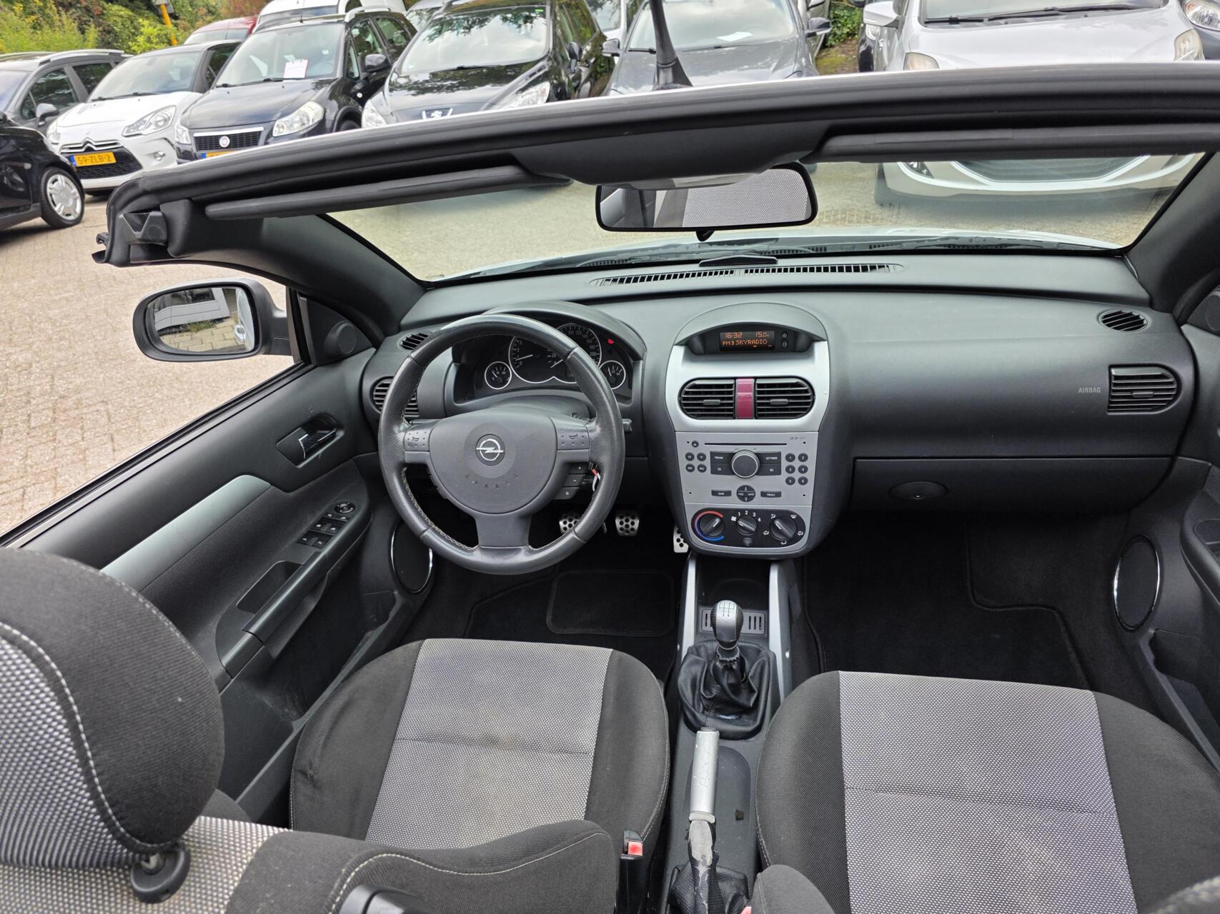 Foto van Opel Tigra Twintop