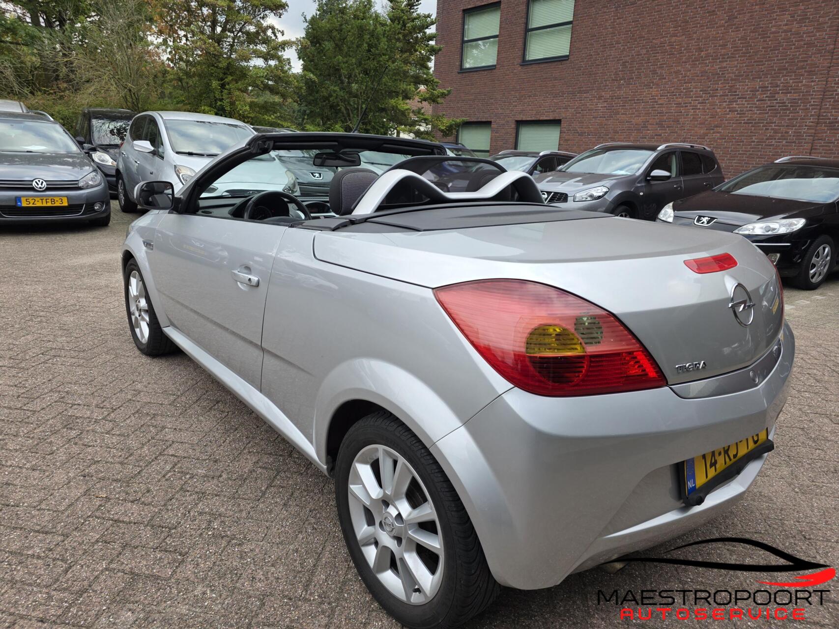 Foto van Opel Tigra Twintop