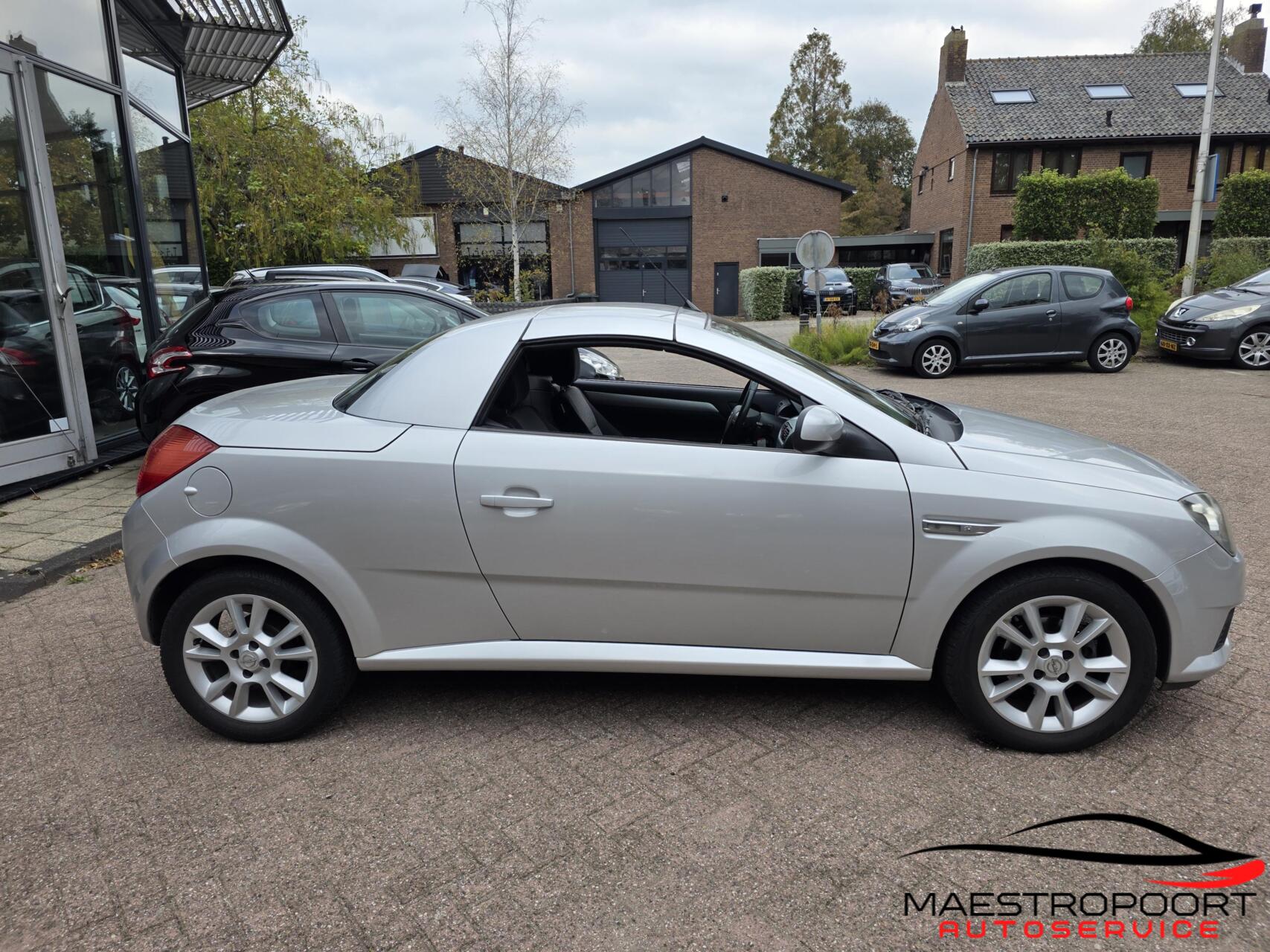 Foto van Opel Tigra Twintop
