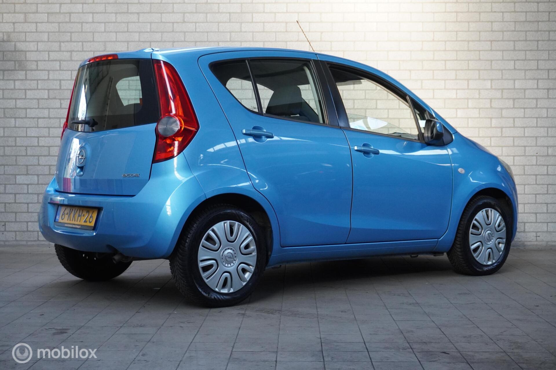 Foto van Opel Agila