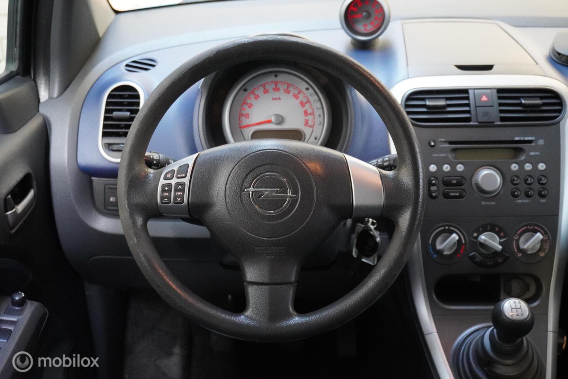 Foto van Opel Agila