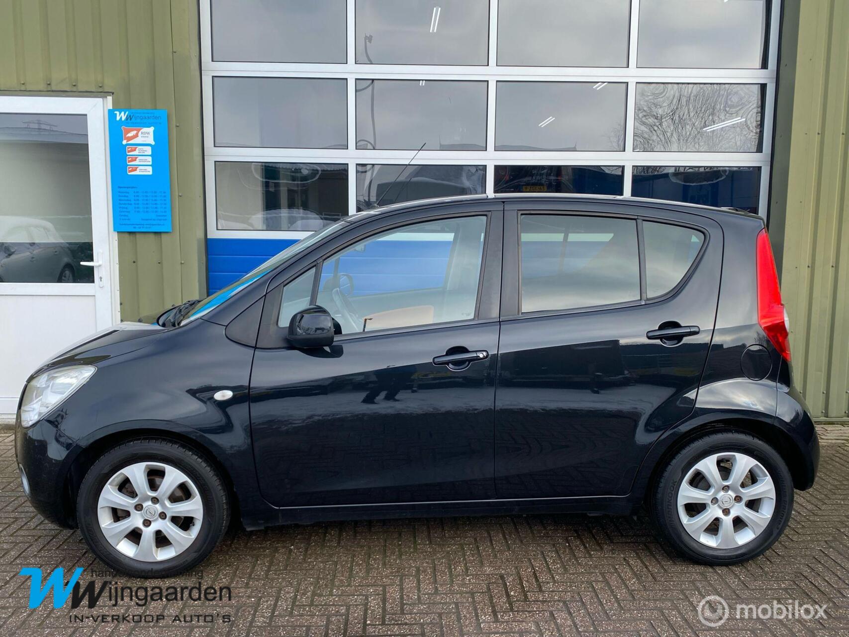 Foto van Opel Agila