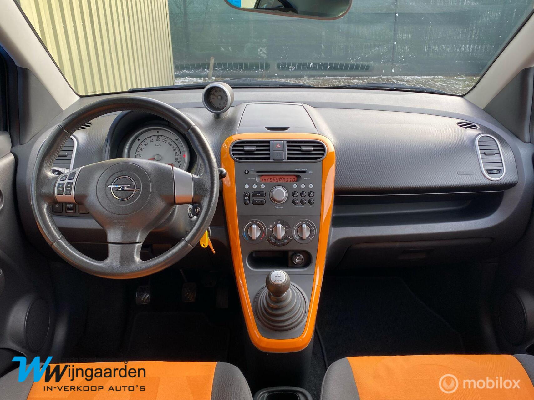 Foto van Opel Agila