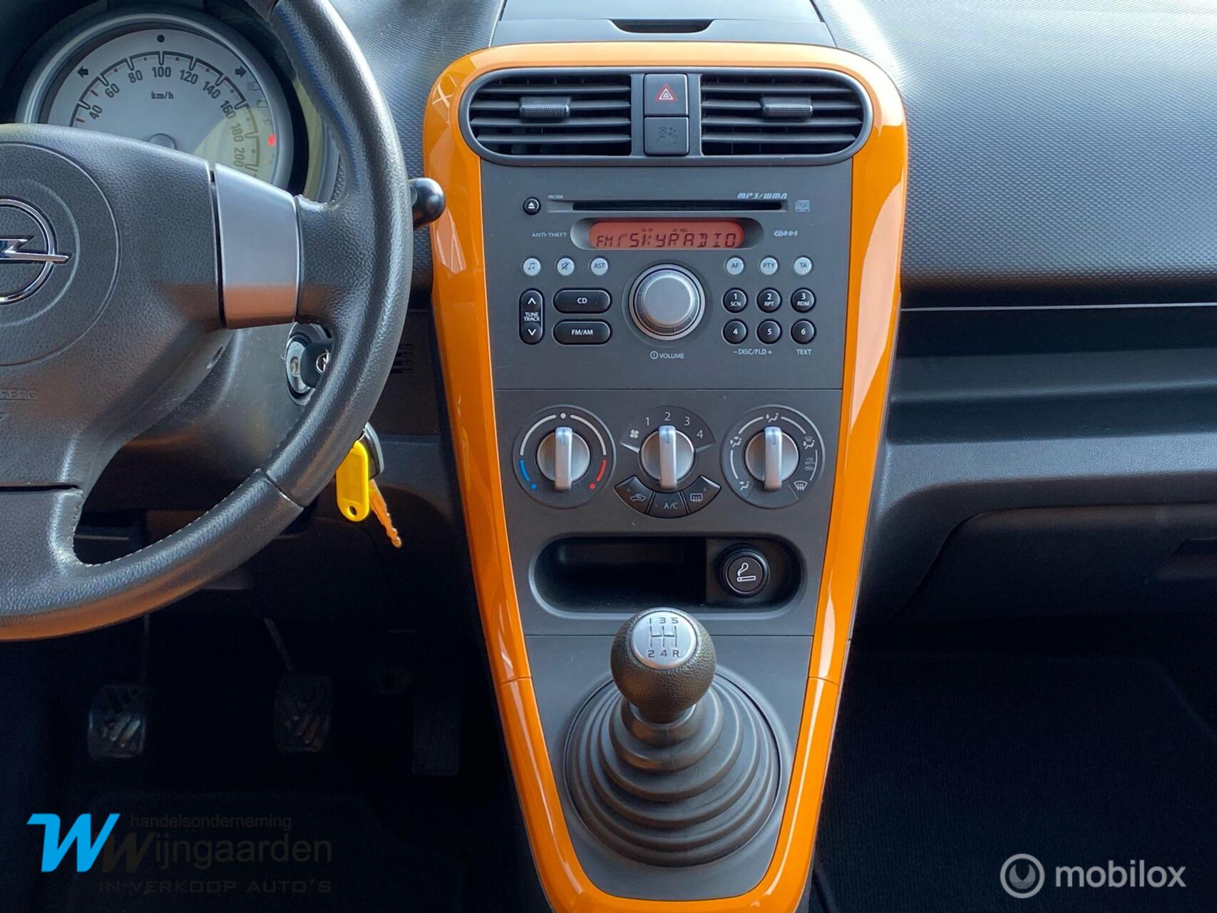 Foto van Opel Agila