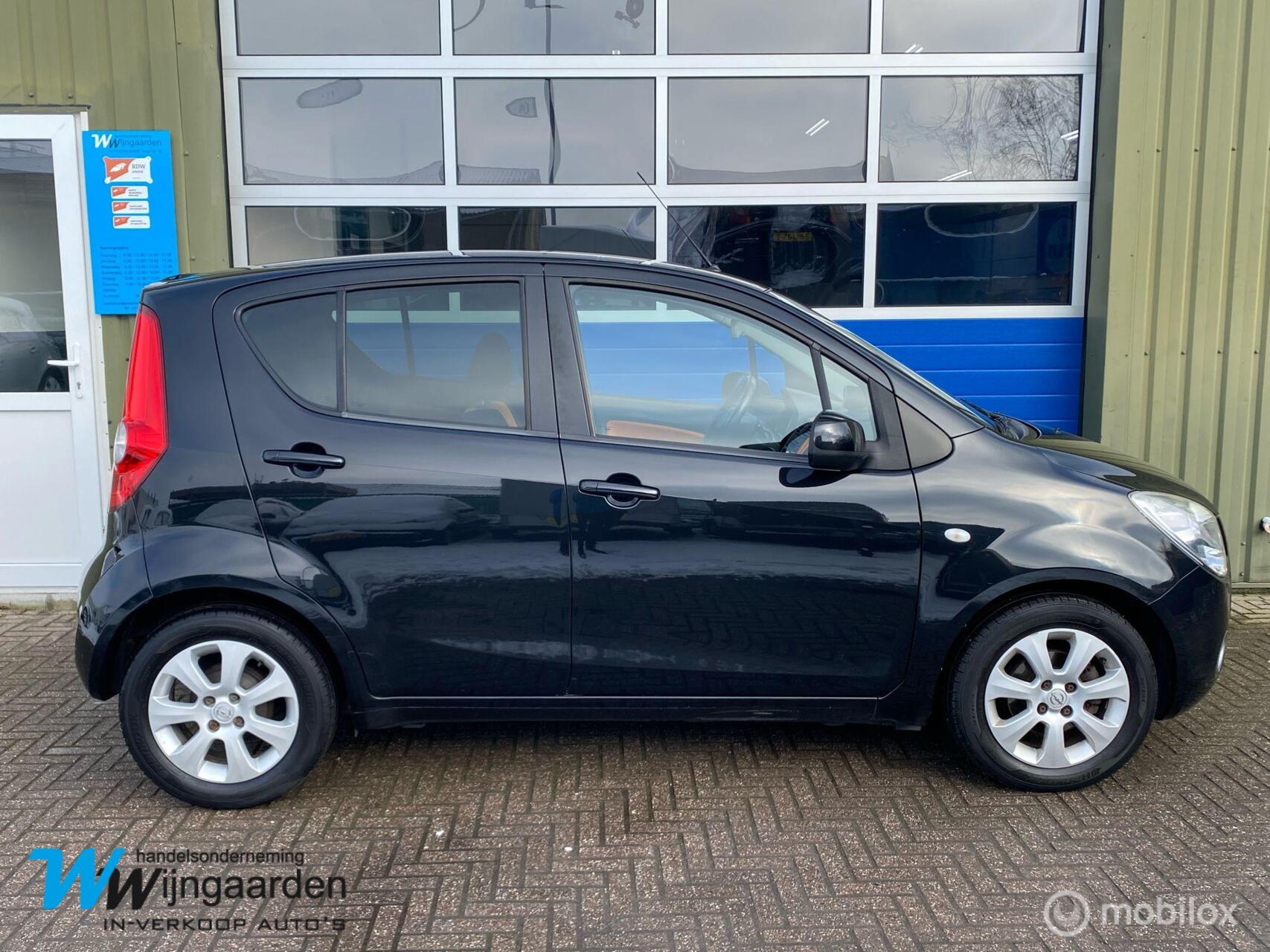 Foto van Opel Agila